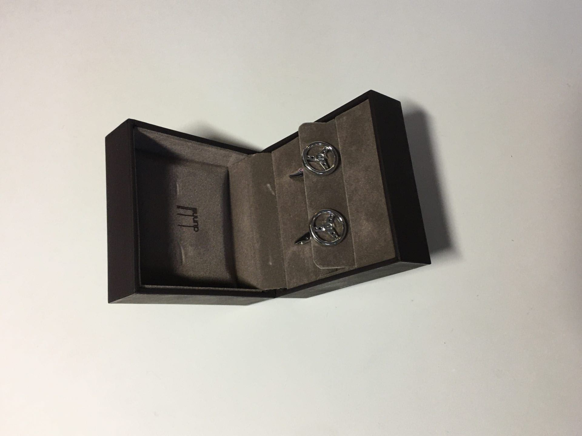 Dunhill –  Paire de boutons de manchette « Driver » – volant
