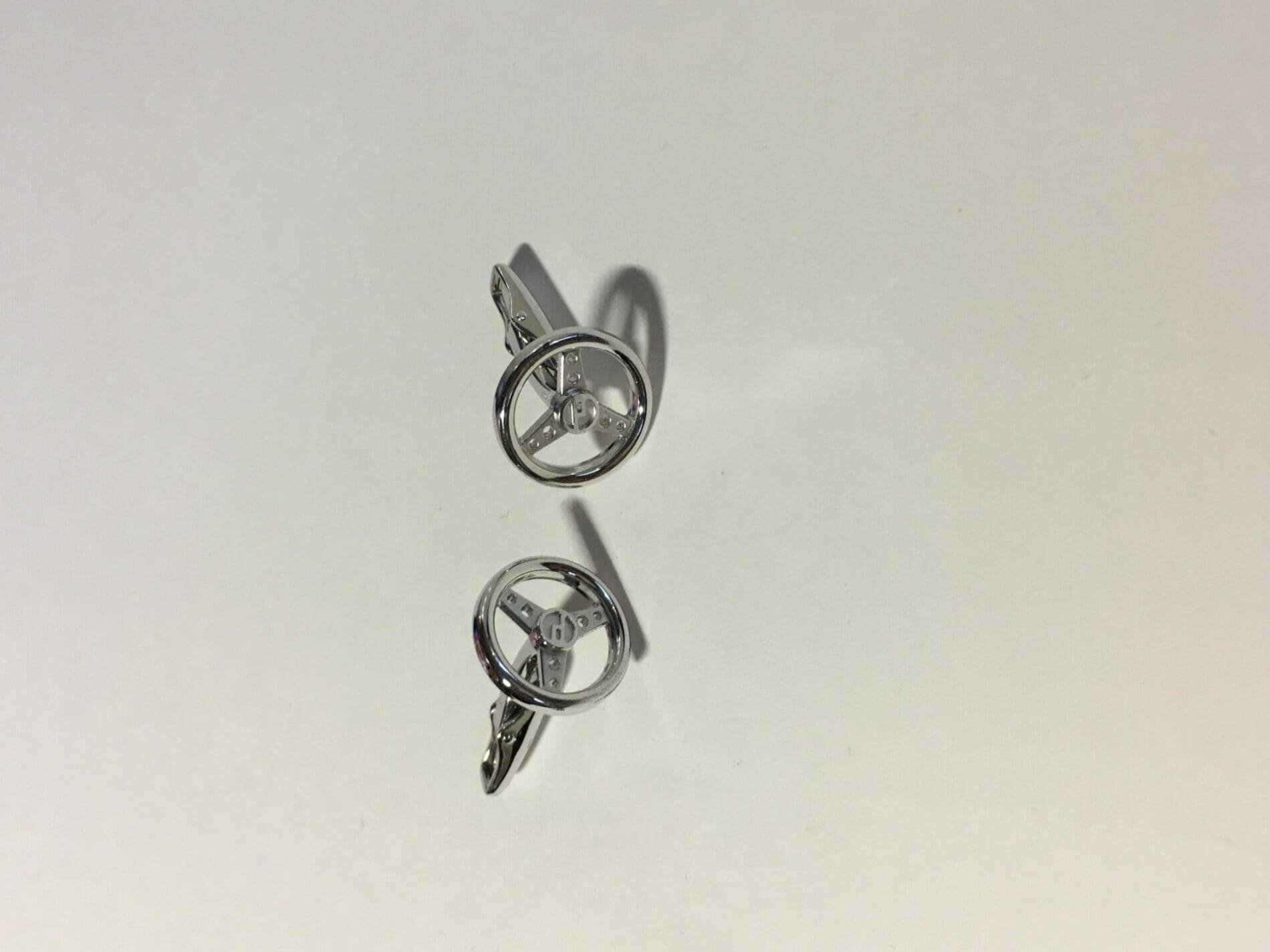 Dunhill –  Paire de boutons de manchette « Driver » – volant