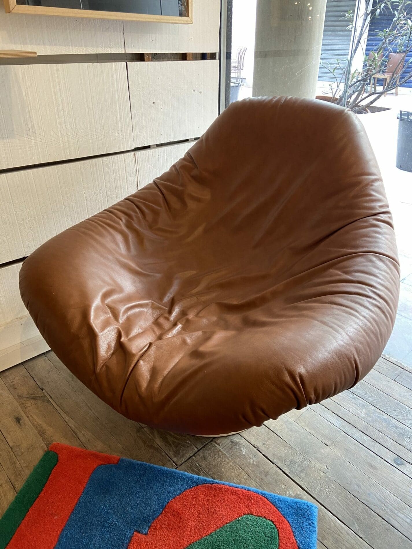 Etienne Fermigier – Fauteuil « Coquille »