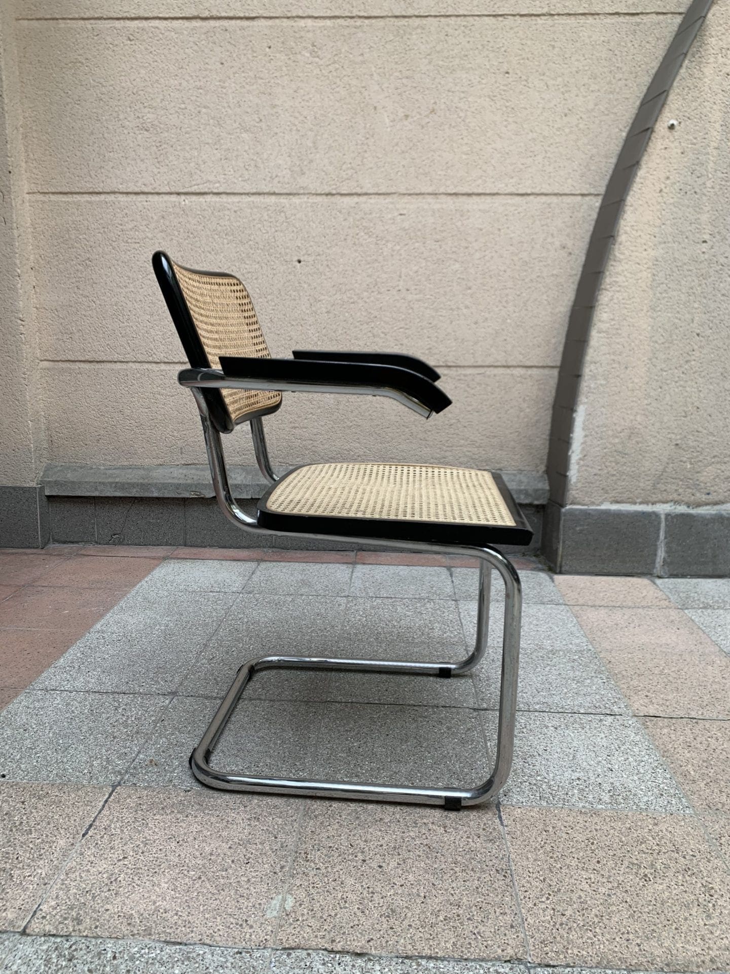 Fauteuil cannage S64V – Thonet