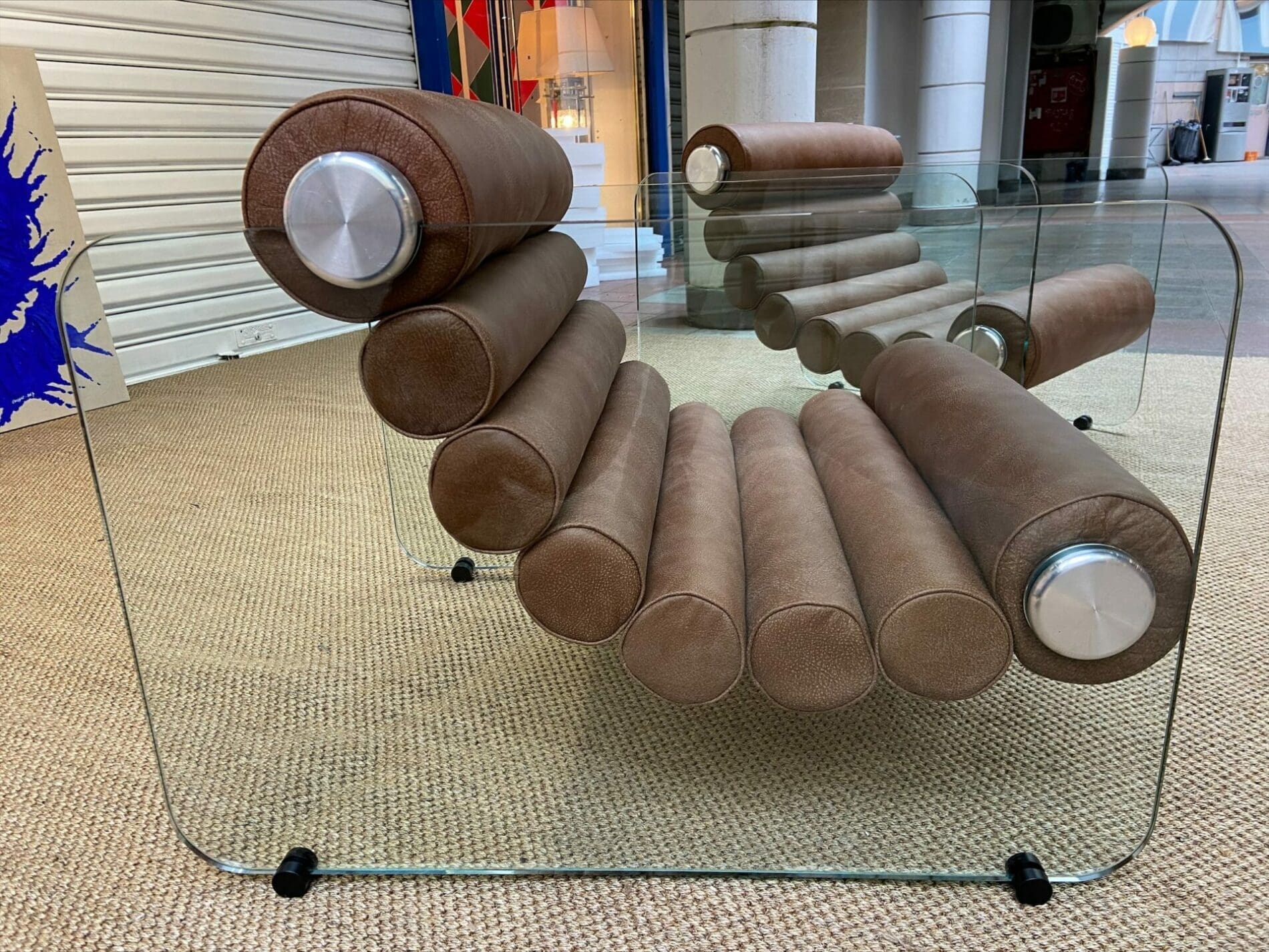 Hyaline Lounge Chair : Un Chef-d’œuvre du Design Italien des Années 70