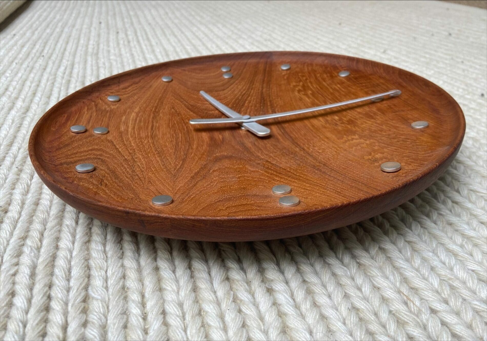 Finn Juhl – Horloge murale