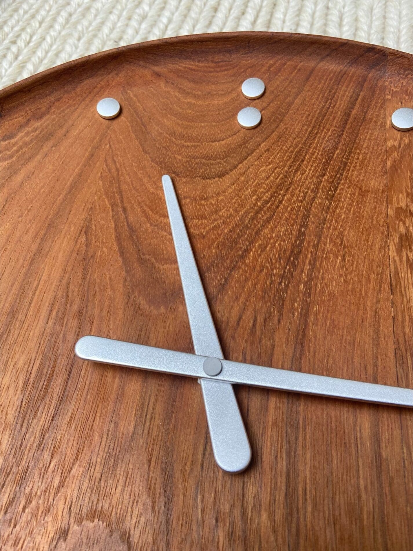 Finn Juhl – Horloge murale