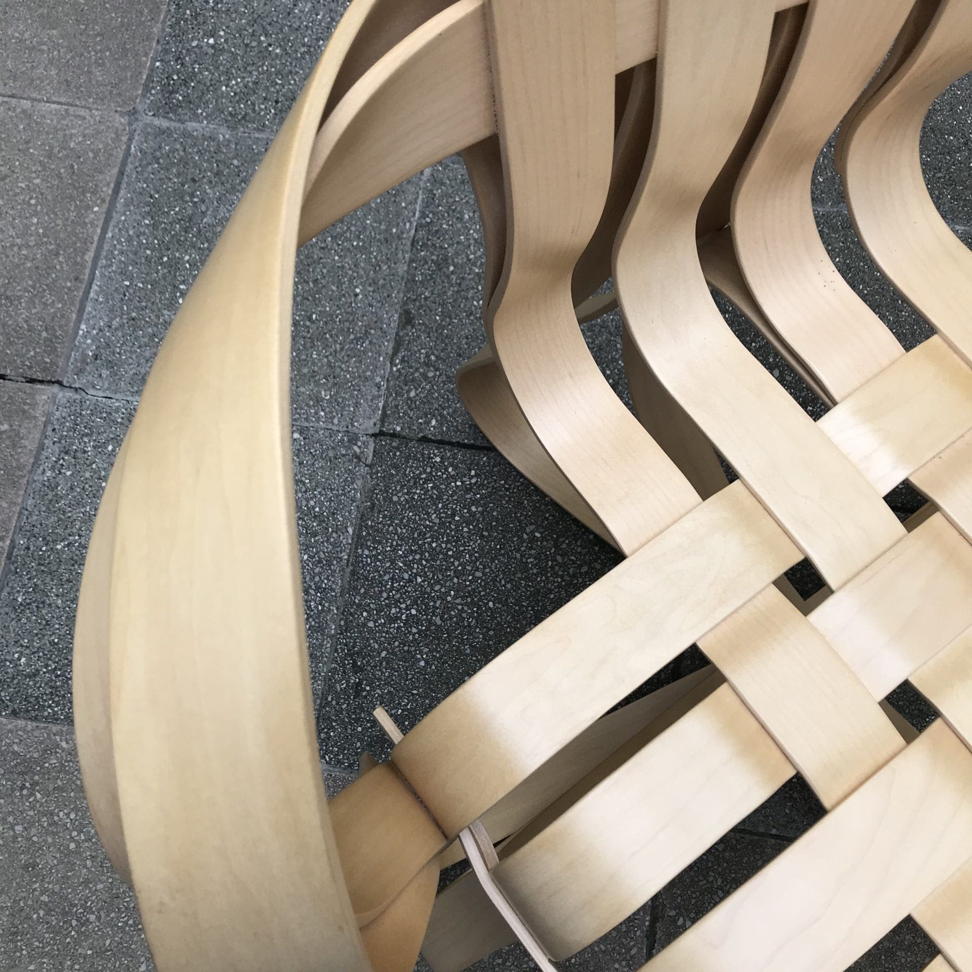 Franck Gehry – Cross Check Chair