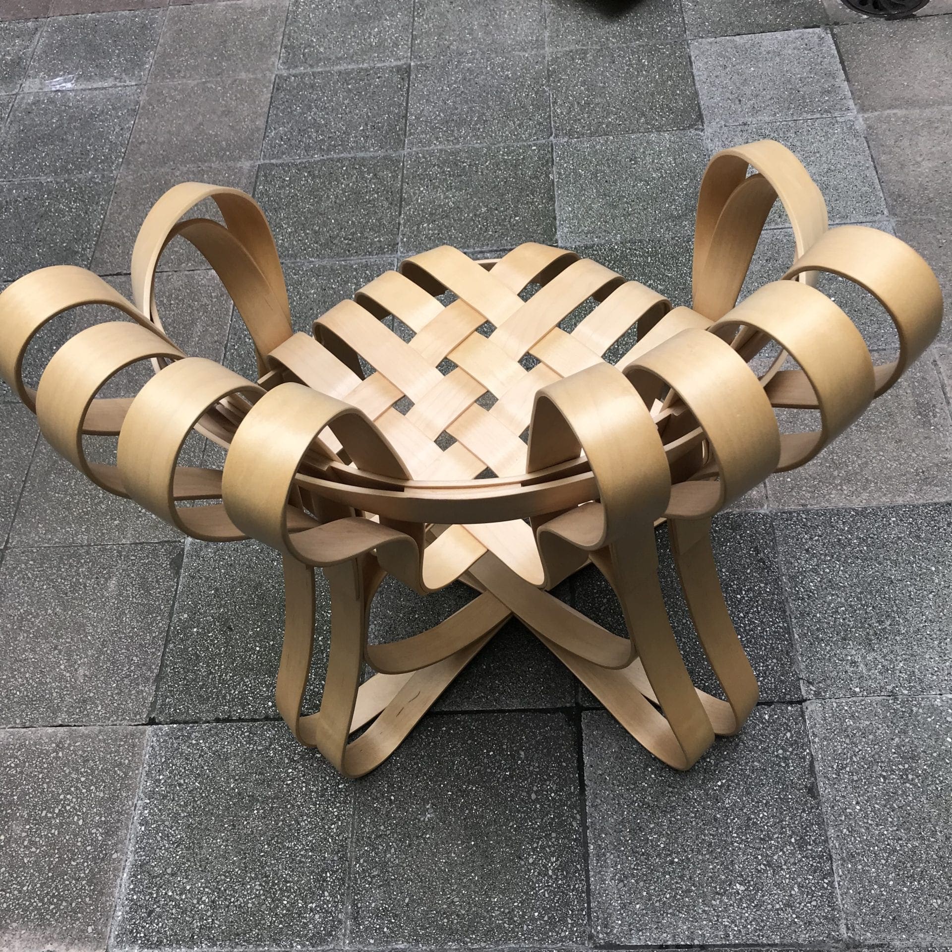 Franck Gehry – Cross Check Chair