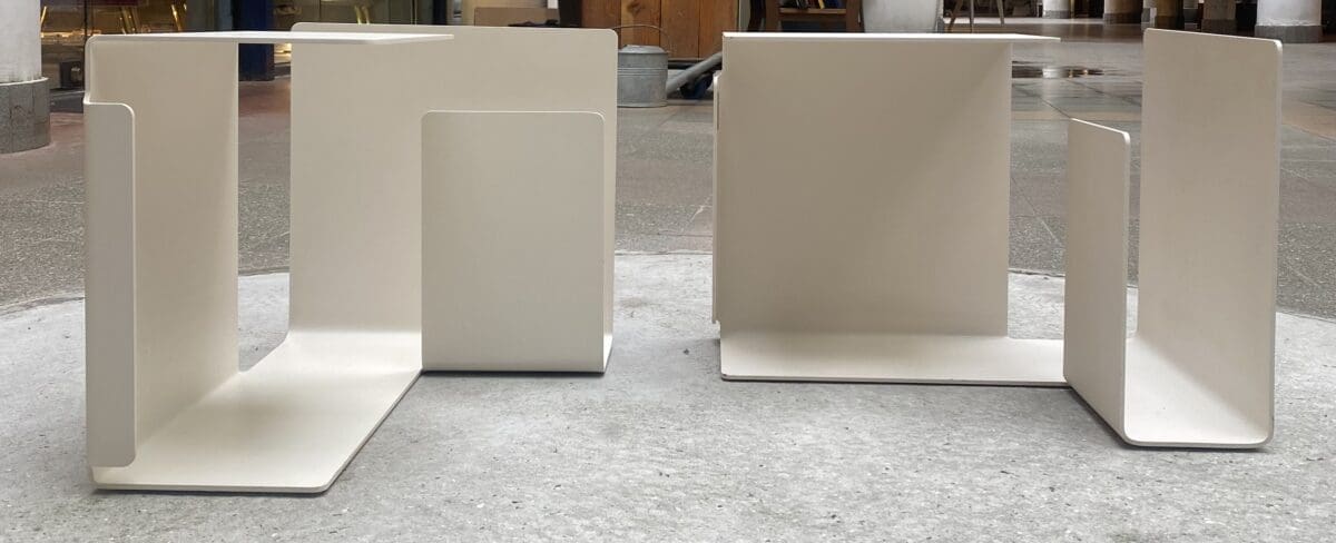 Konstantin Grcic  – paire de tables d’appoint  DIANA C  occasion