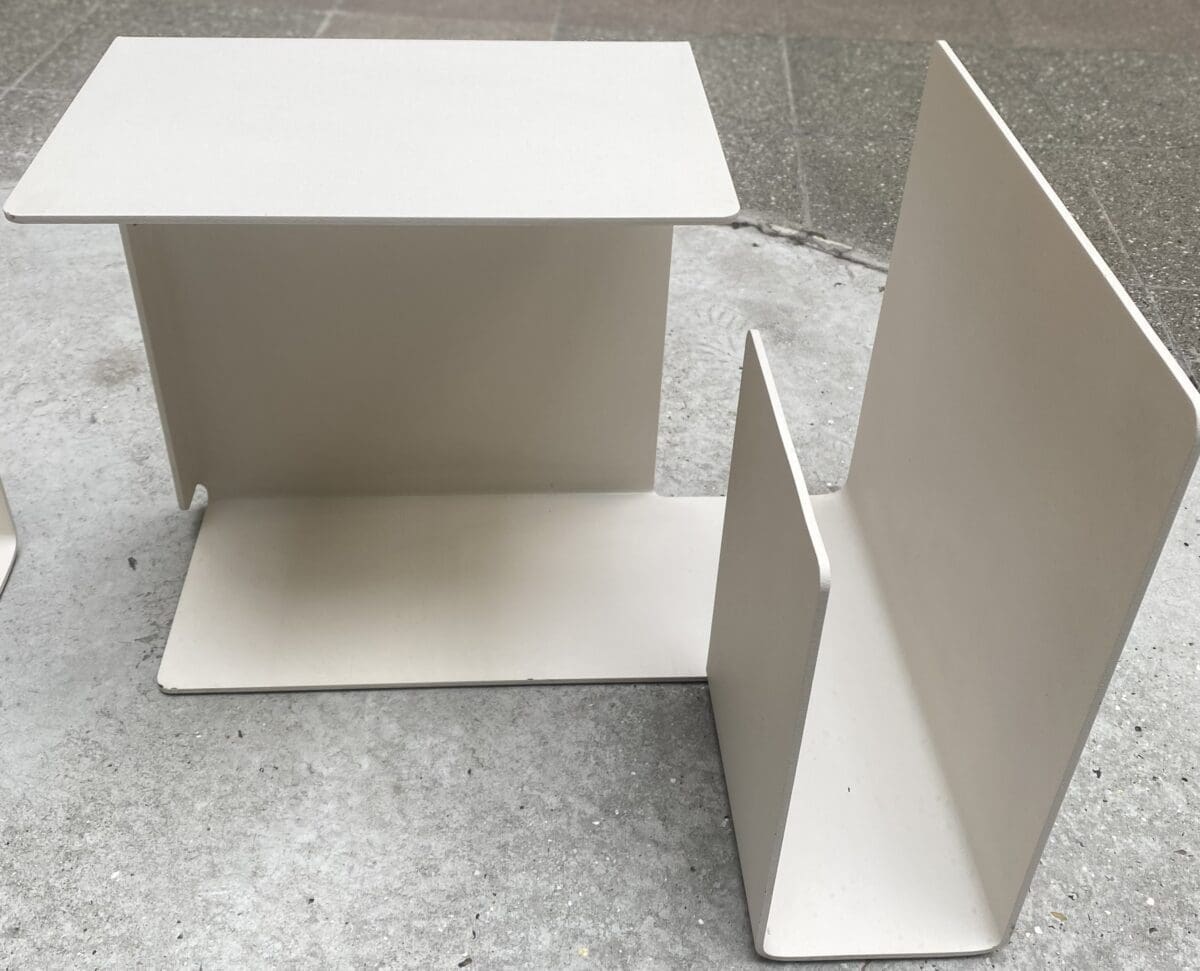 Konstantin Grcic  – paire de tables d’appoint  DIANA C  occasion