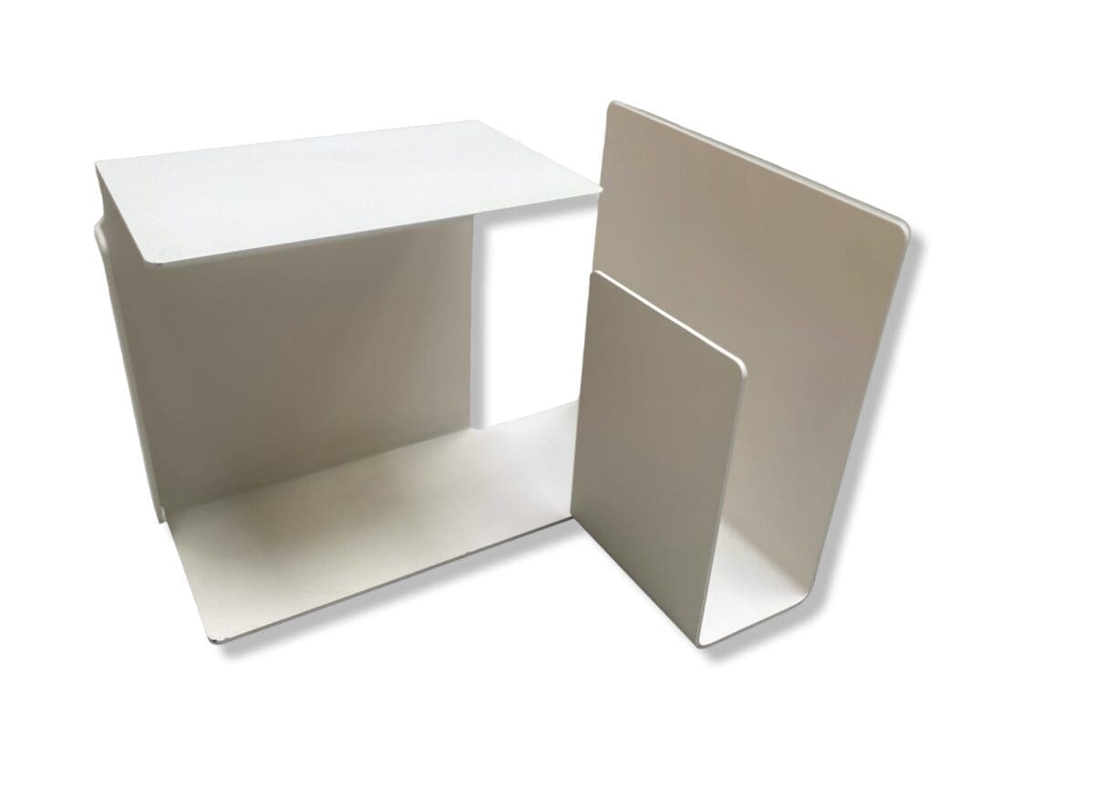 Konstantin Grcic  – paire de tables d’appoint  DIANA C  occasion