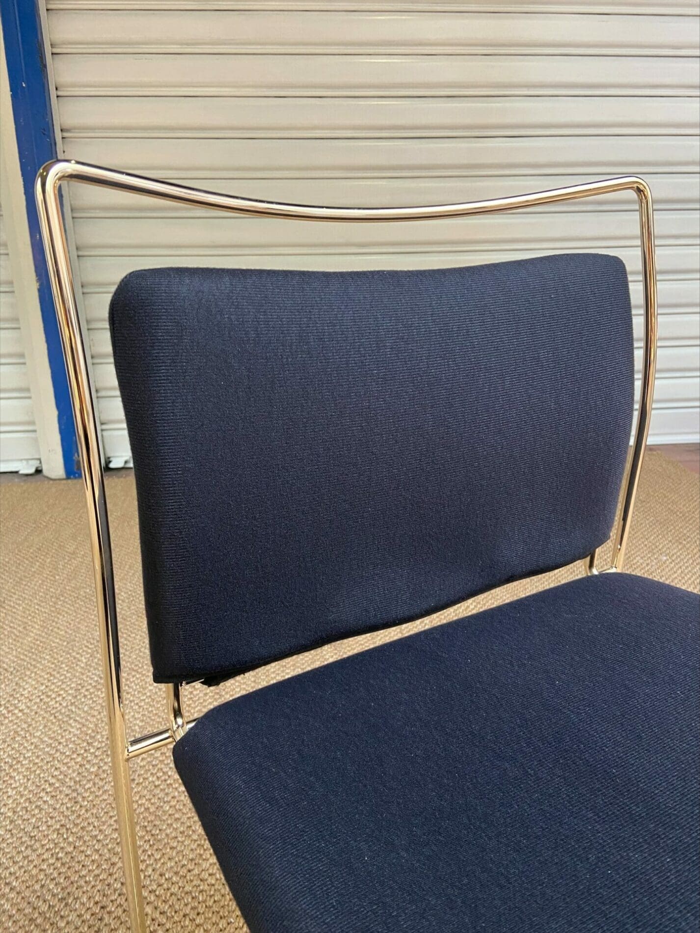 Kazuhide Takahama – 3 chaises Tulu doré