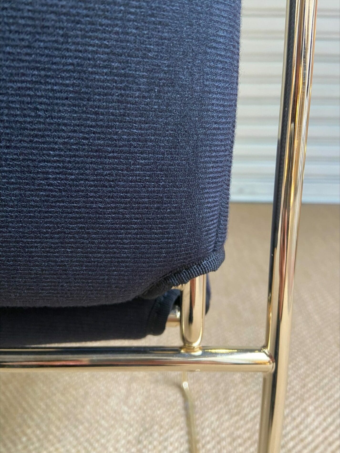 Kazuhide Takahama – 3 chaises Tulu doré