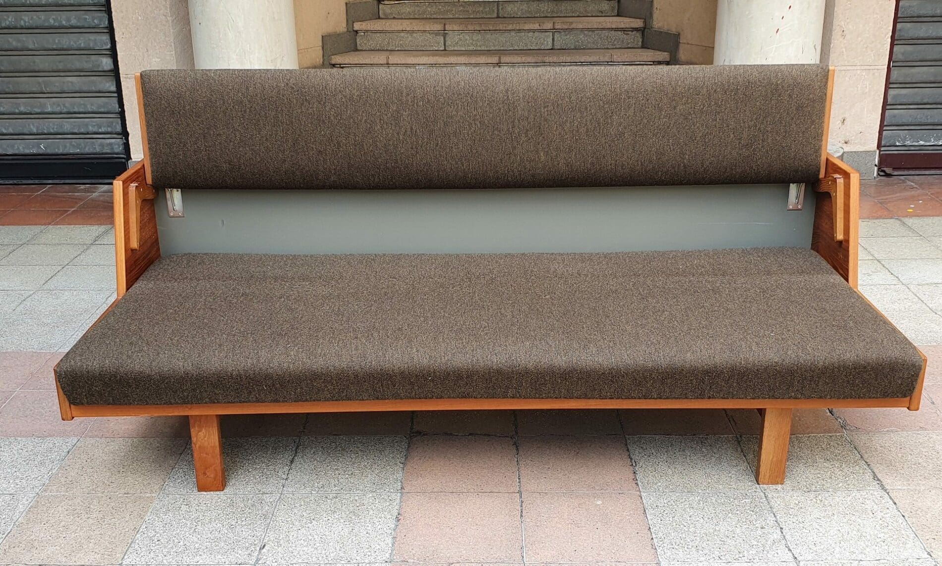 Hans J. WEGNER – Canapé GE 238