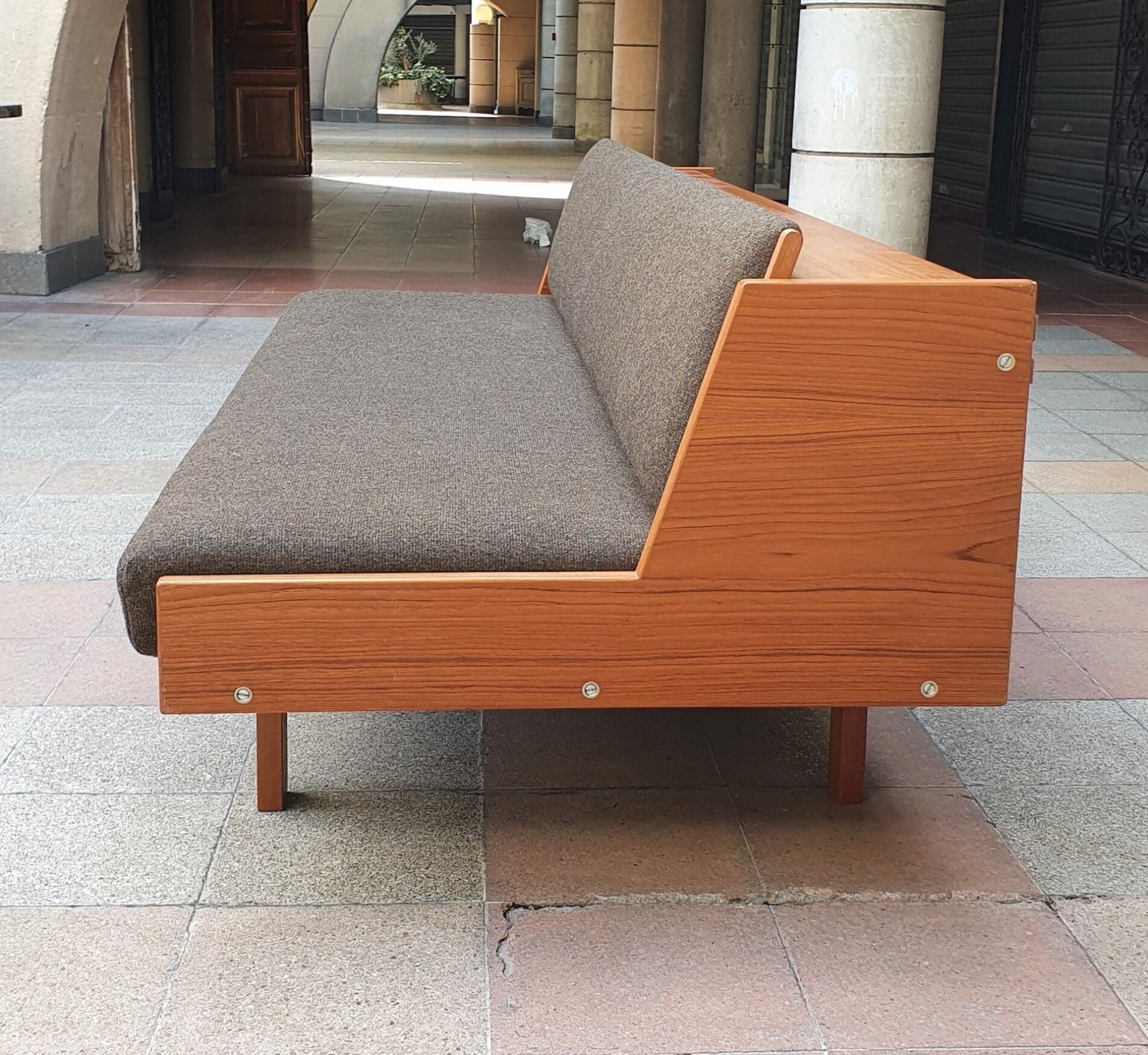 Hans J. WEGNER – Canapé GE 238