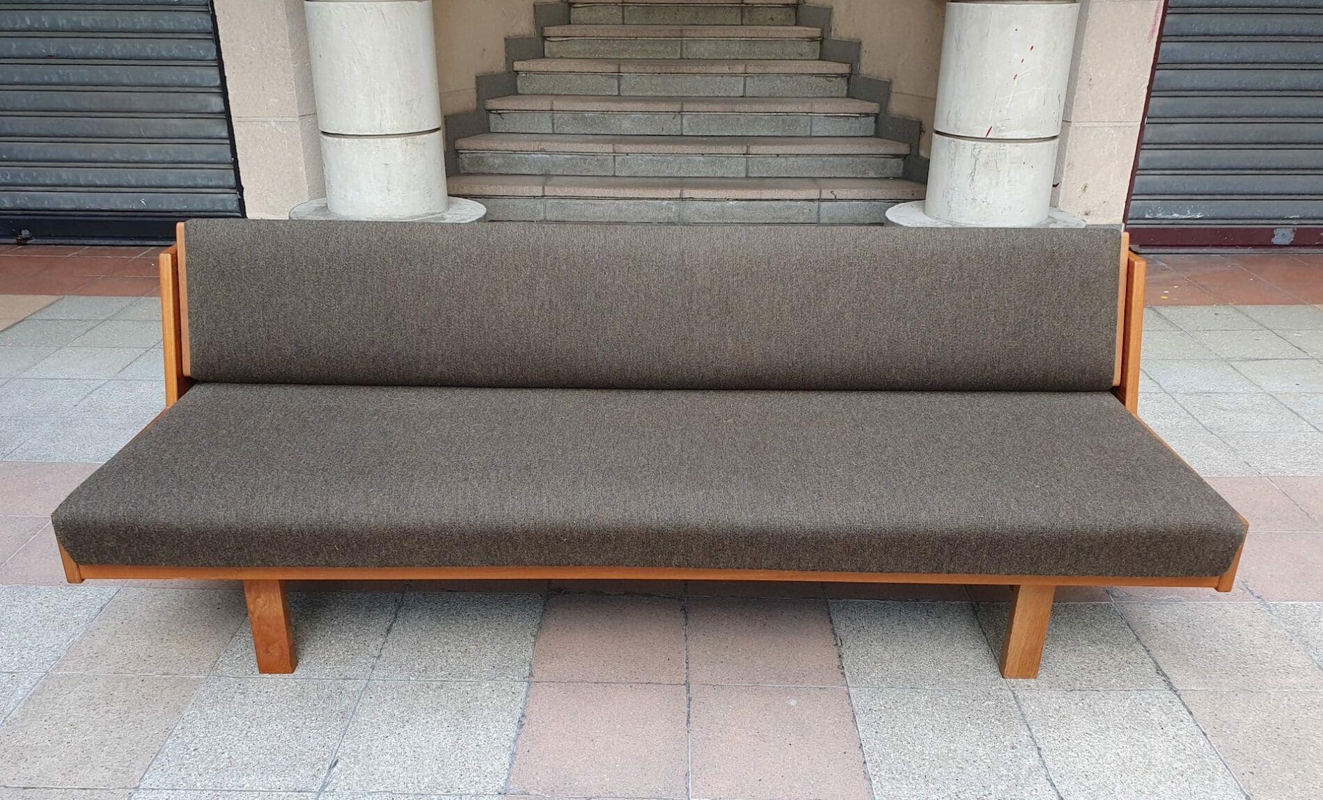 Hans J. WEGNER – Canapé GE 238