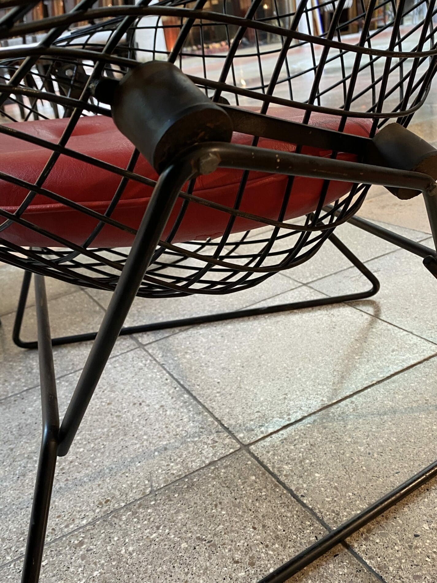 Harry Bertoia – Fauteuil « Bird Chair » avec Ottoman – Première Édition