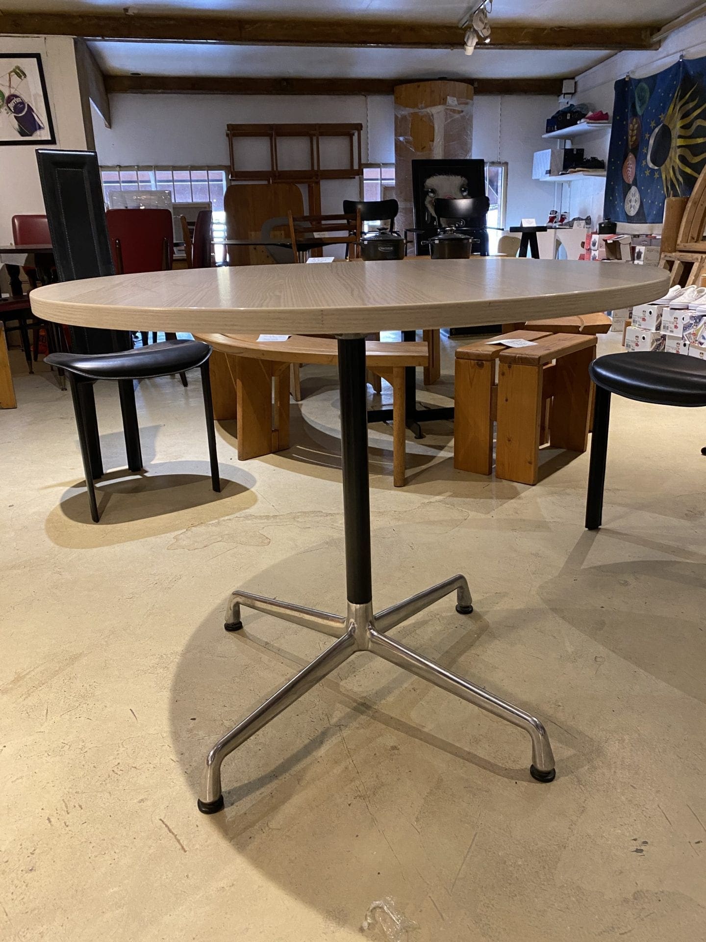 Herman Miller – Table Ronde