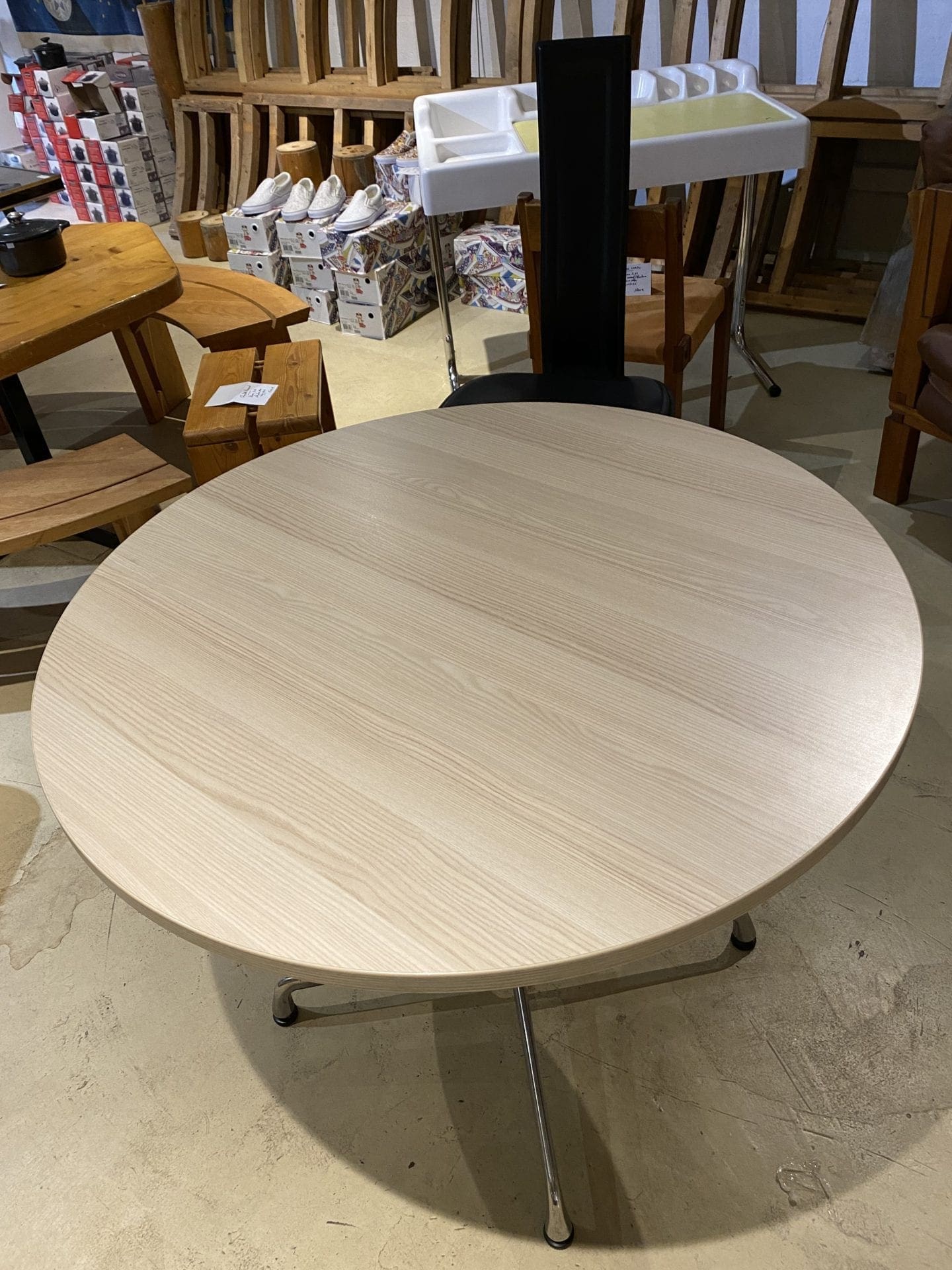Herman Miller – Table Ronde