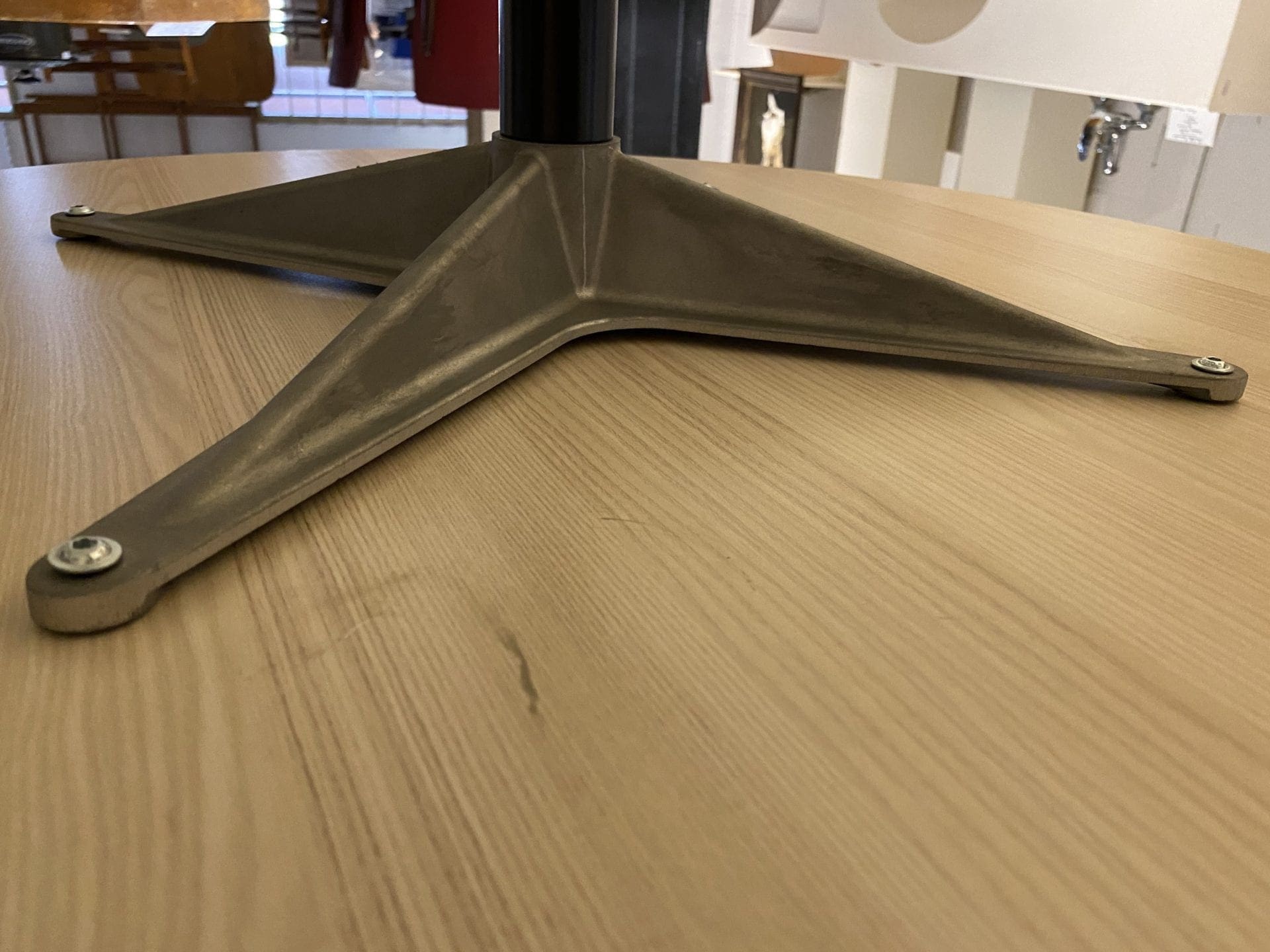Herman Miller – Table Ronde