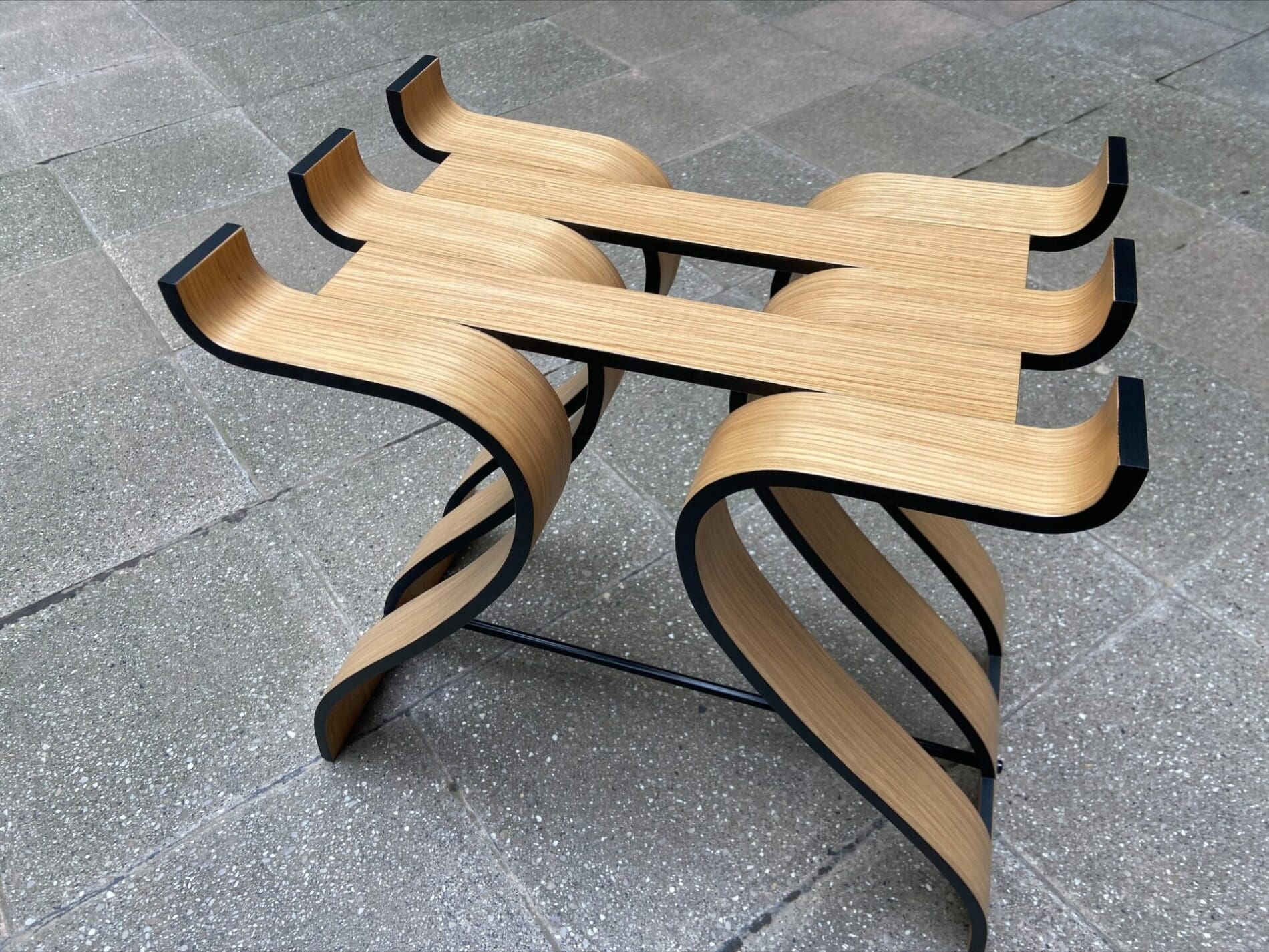 Fanny Laure GL – Tabouret Butt & Roll