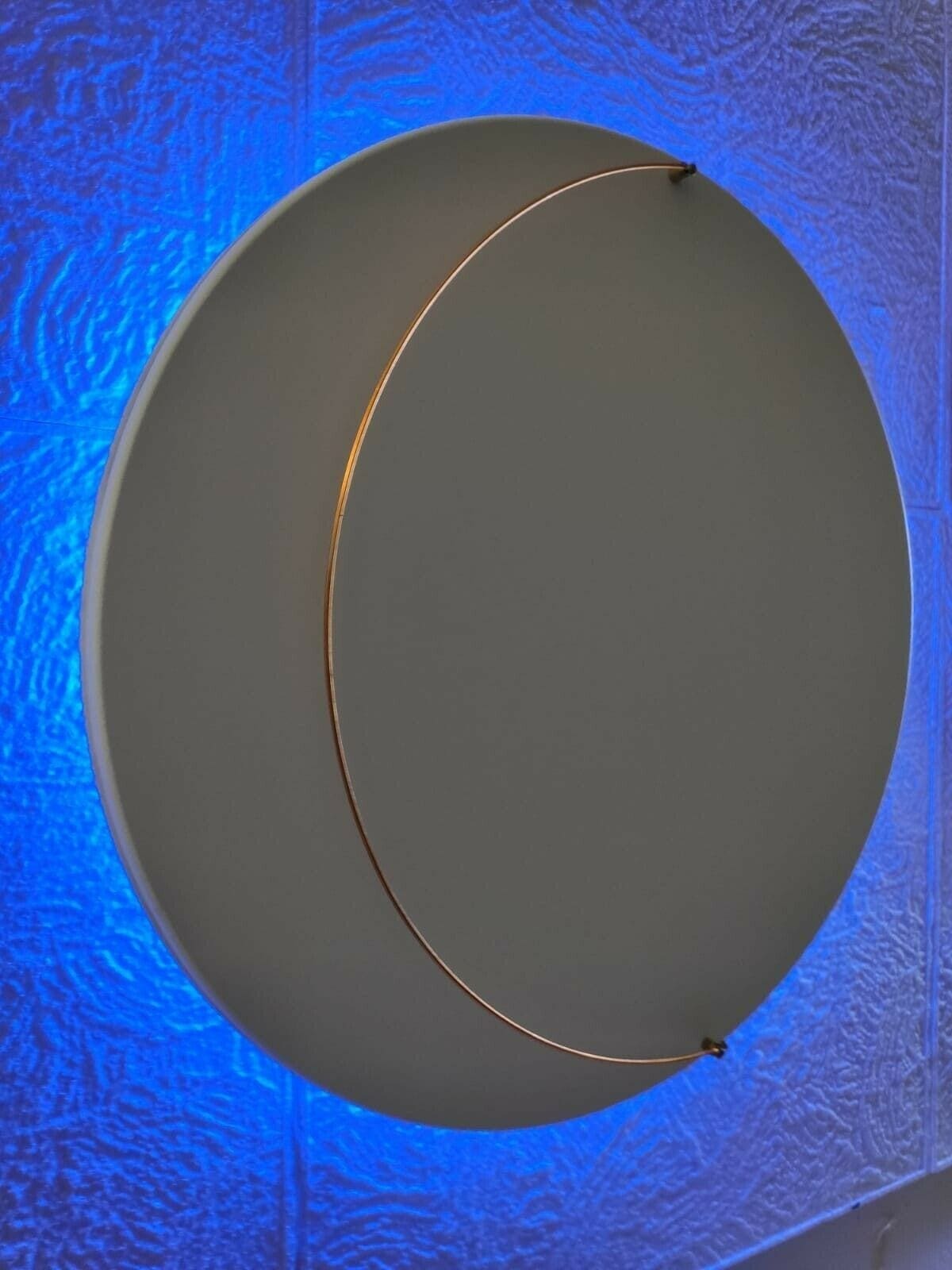 Bruno Bani – Moon W – Applique sculpture