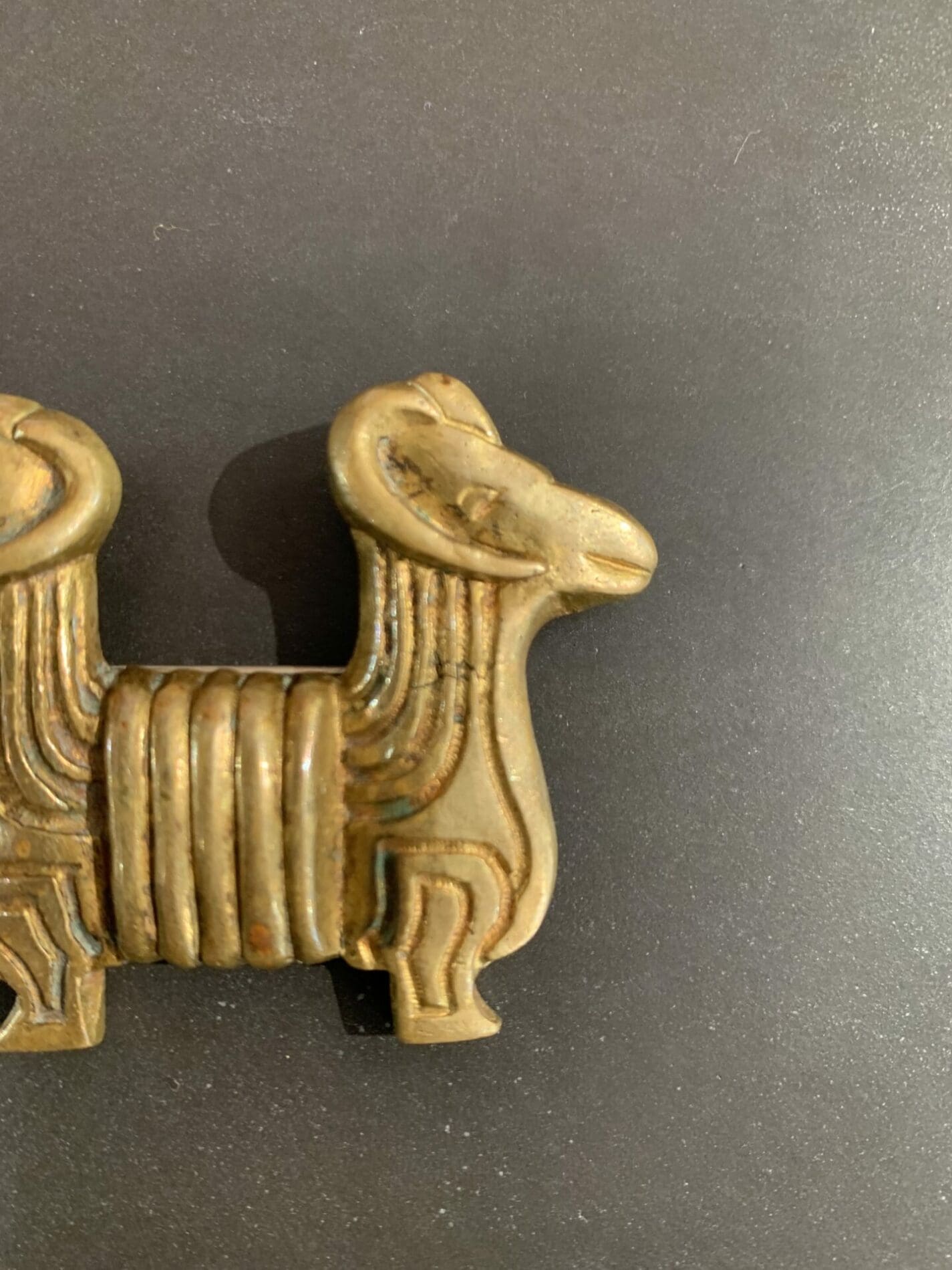 Broche Vintage « Béliers » en Bronze Doré par Line Vautrin, Circa 1950