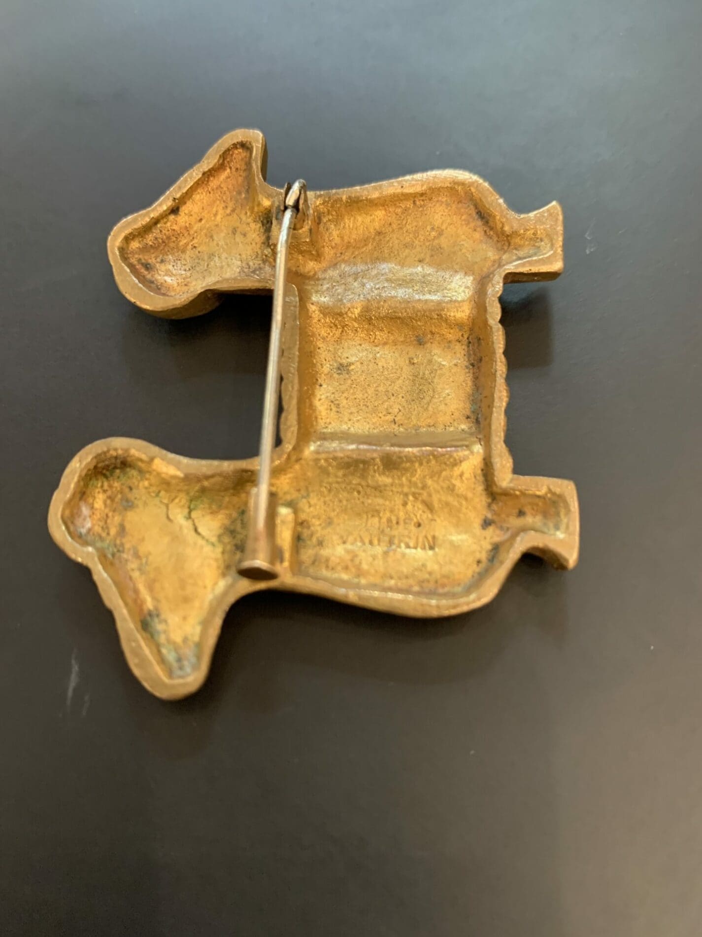 Broche Vintage « Béliers » en Bronze Doré par Line Vautrin, Circa 1950