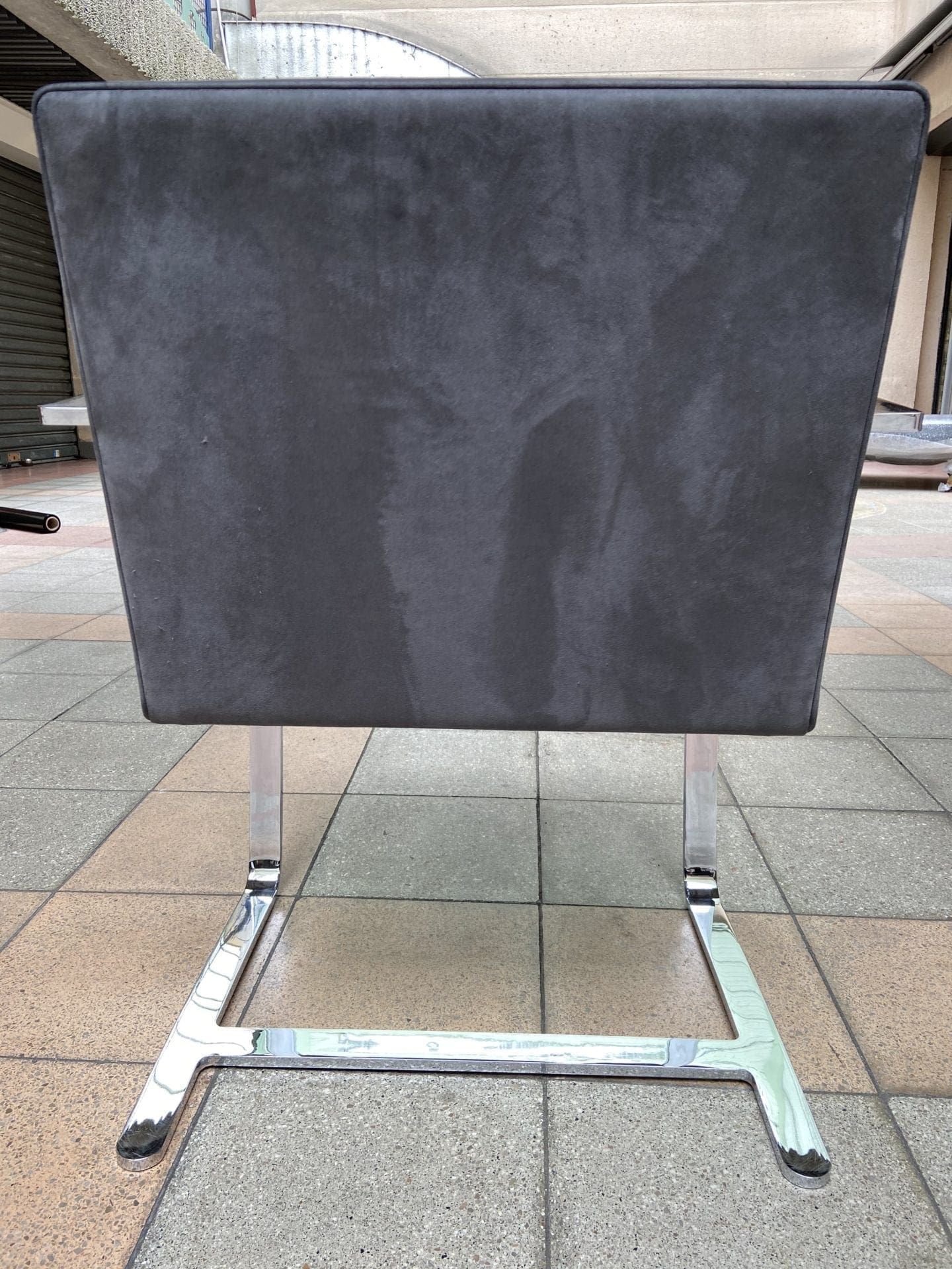 Ludwig Mies van der Rohe – Paire de fauteuils Brno