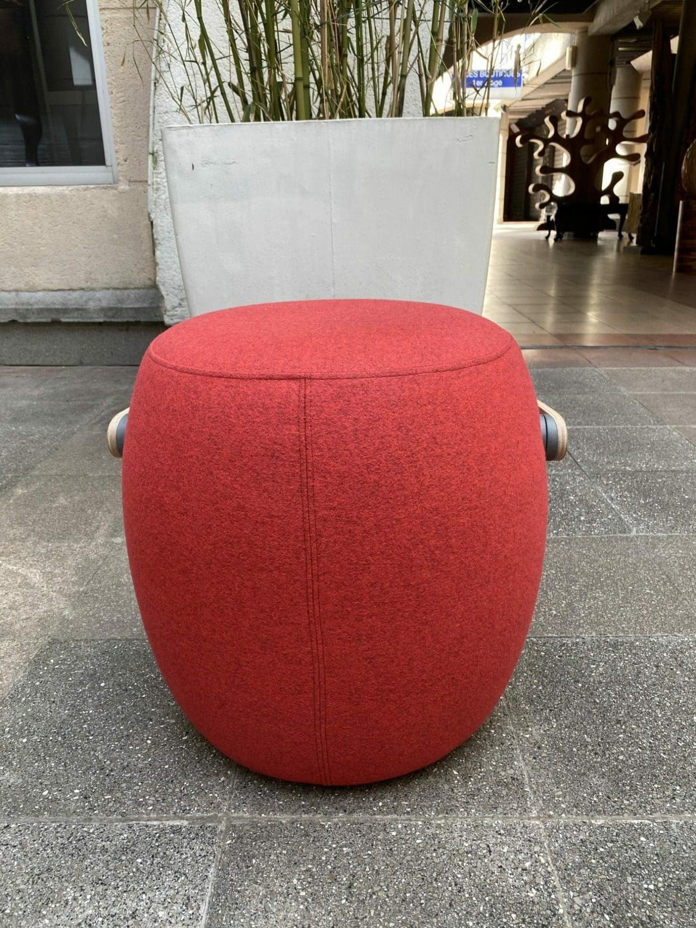 Mattias Stenberg – Offect – Carry on Pouf