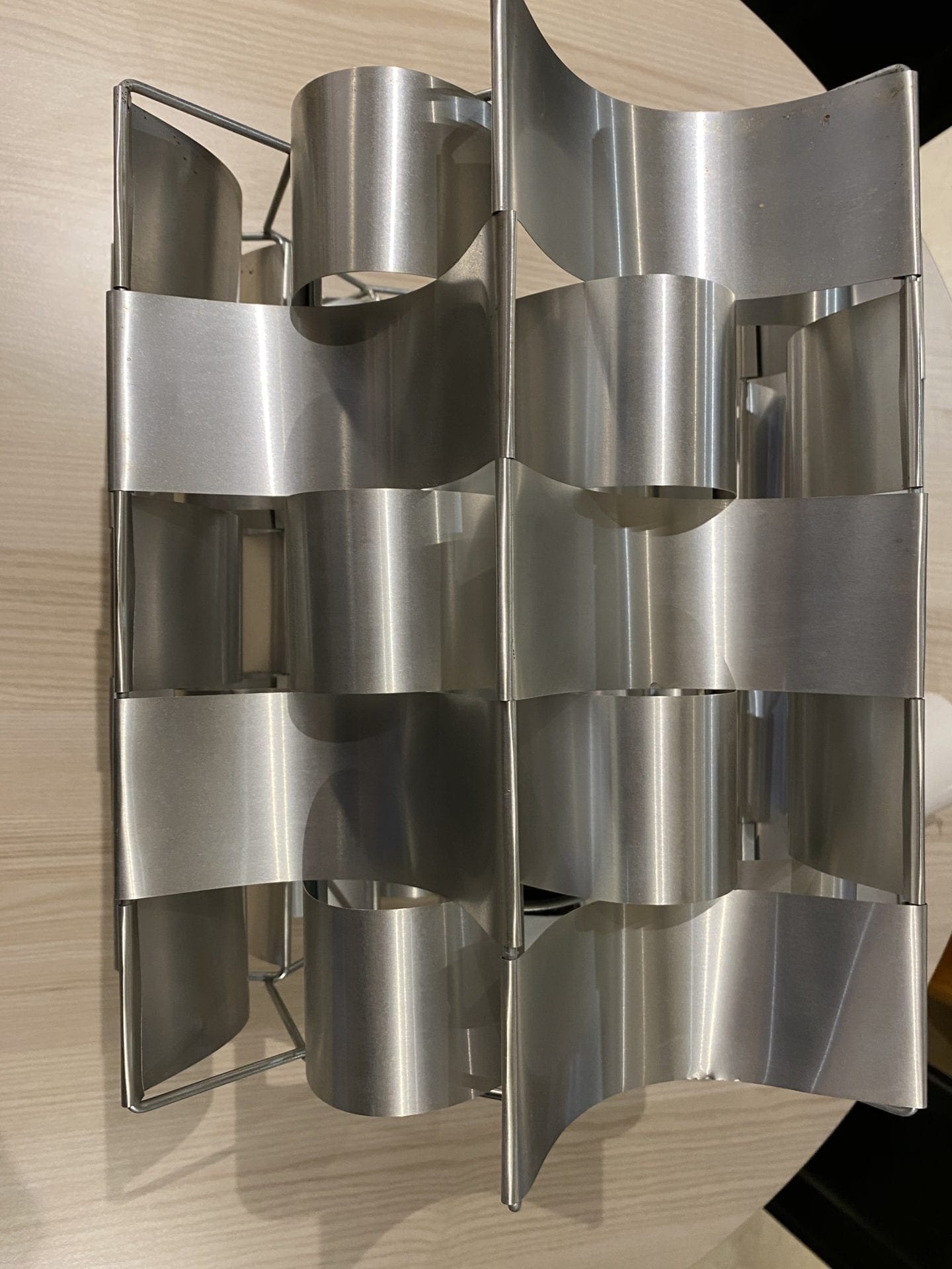 Max Sauze – Lustre Aluminium