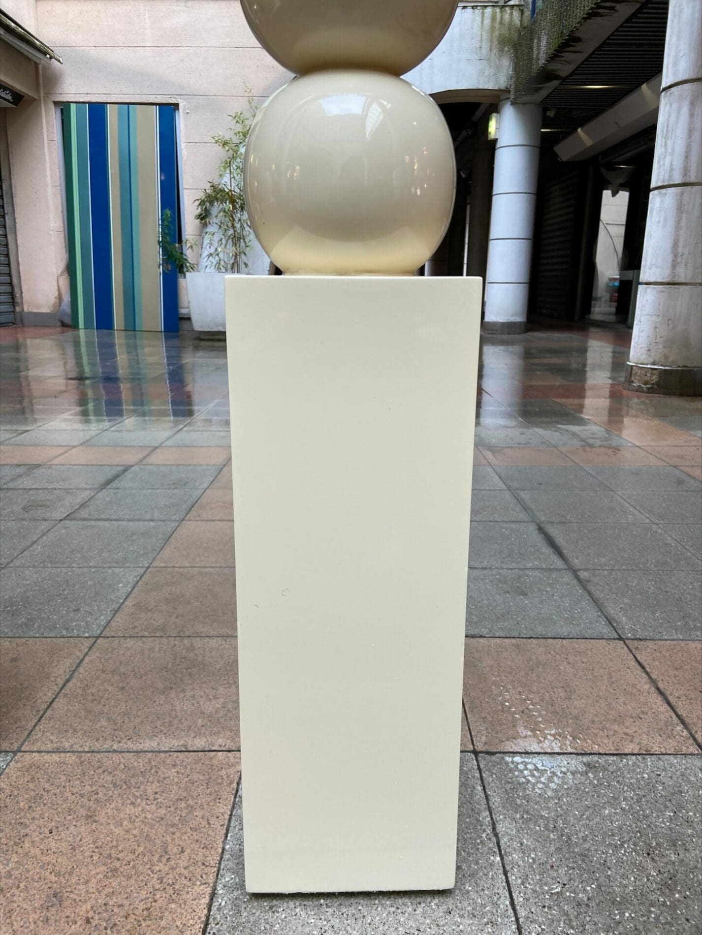 Maison Smania – Paire de colonnes en forme de vase