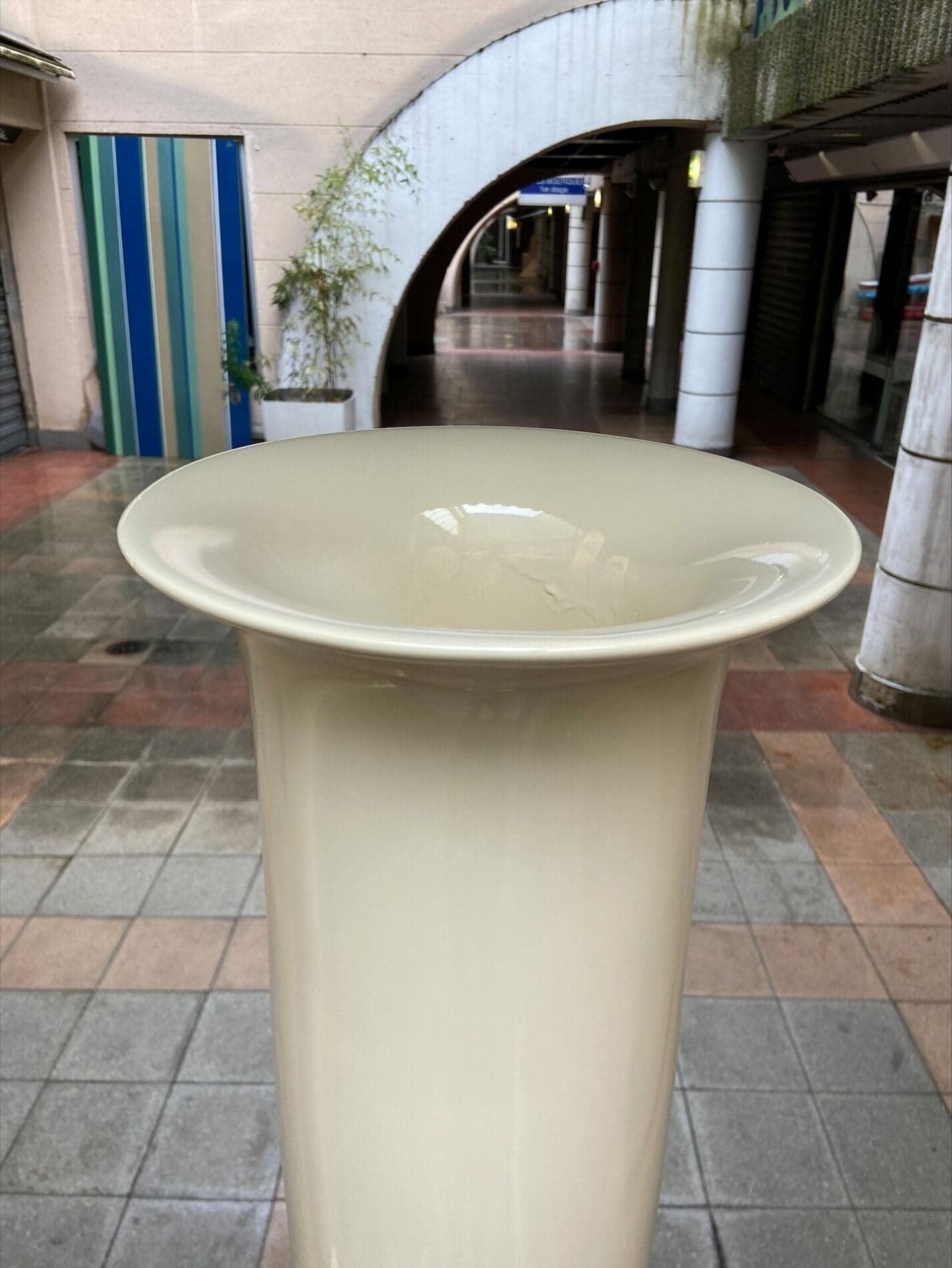 Maison Smania – Paire de colonnes en forme de vase