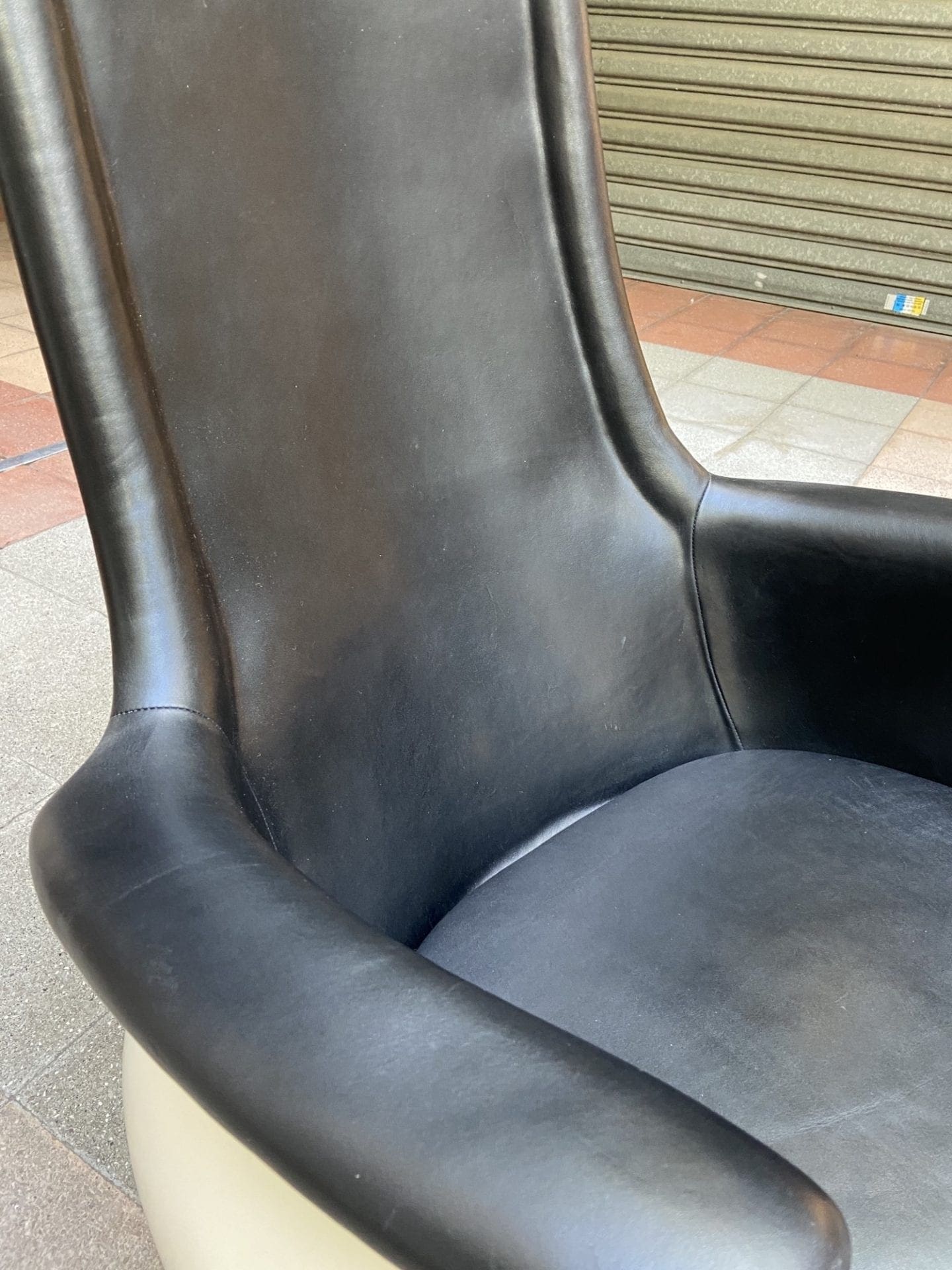 Marc Held  – Fauteuil Culbuto – Knoll