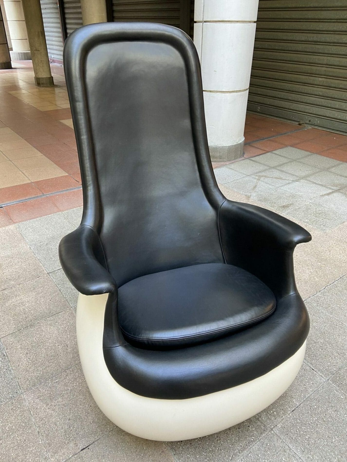Marc Held  – Fauteuil Culbuto – Knoll