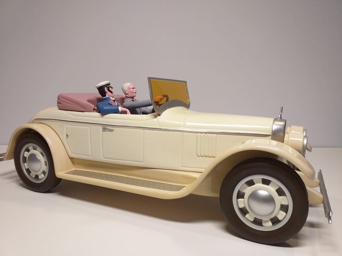 Michel Aroutcheff – « Corto Maltese » : Voiture en résine, bois et métal