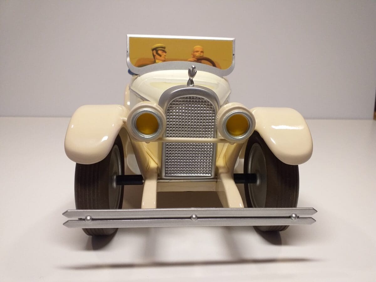 Michel Aroutcheff – « Corto Maltese » : Voiture en résine, bois et métal