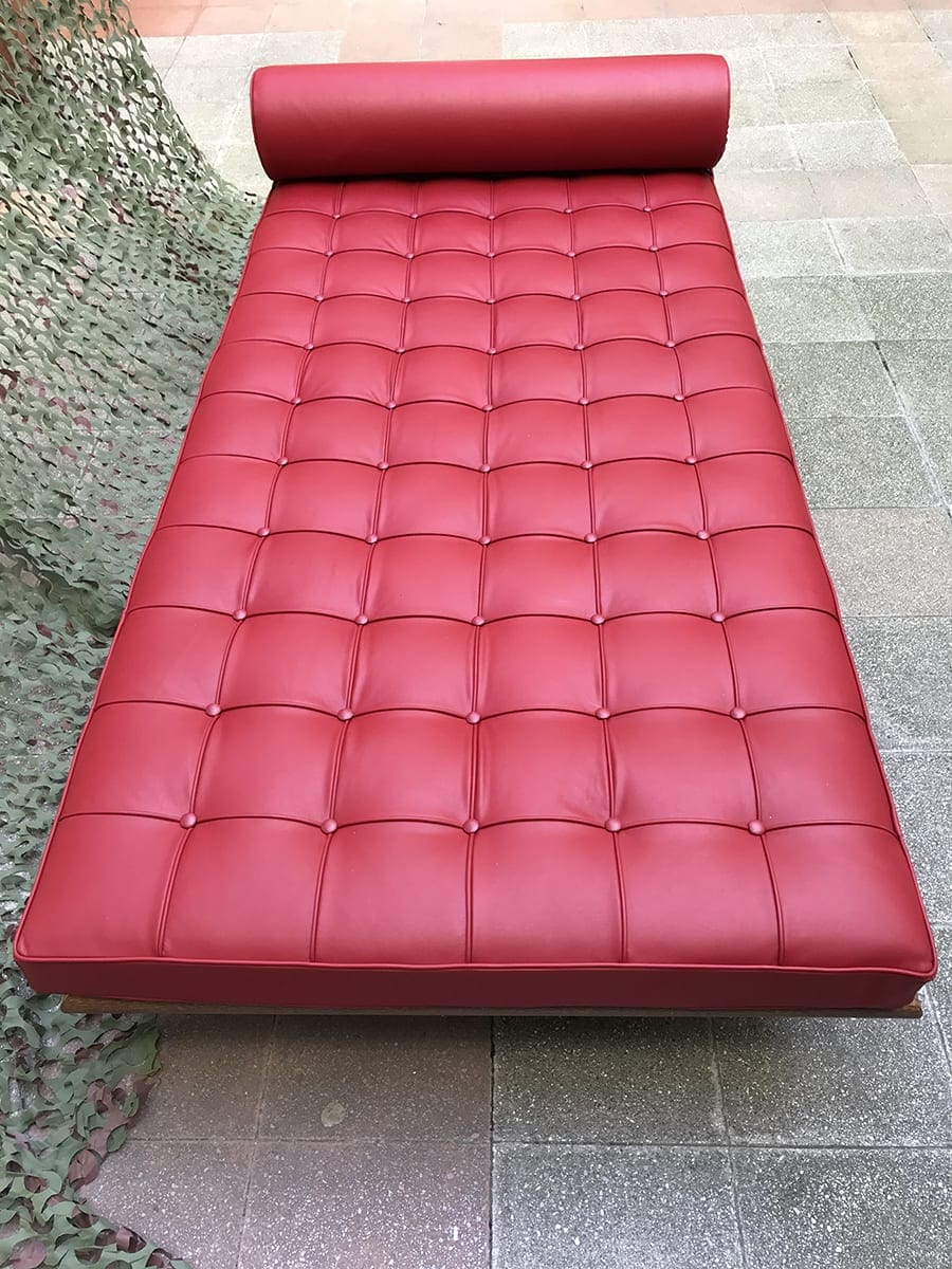 Mies VAN DER ROHE – Daybed Barcelona Rouge, 2015