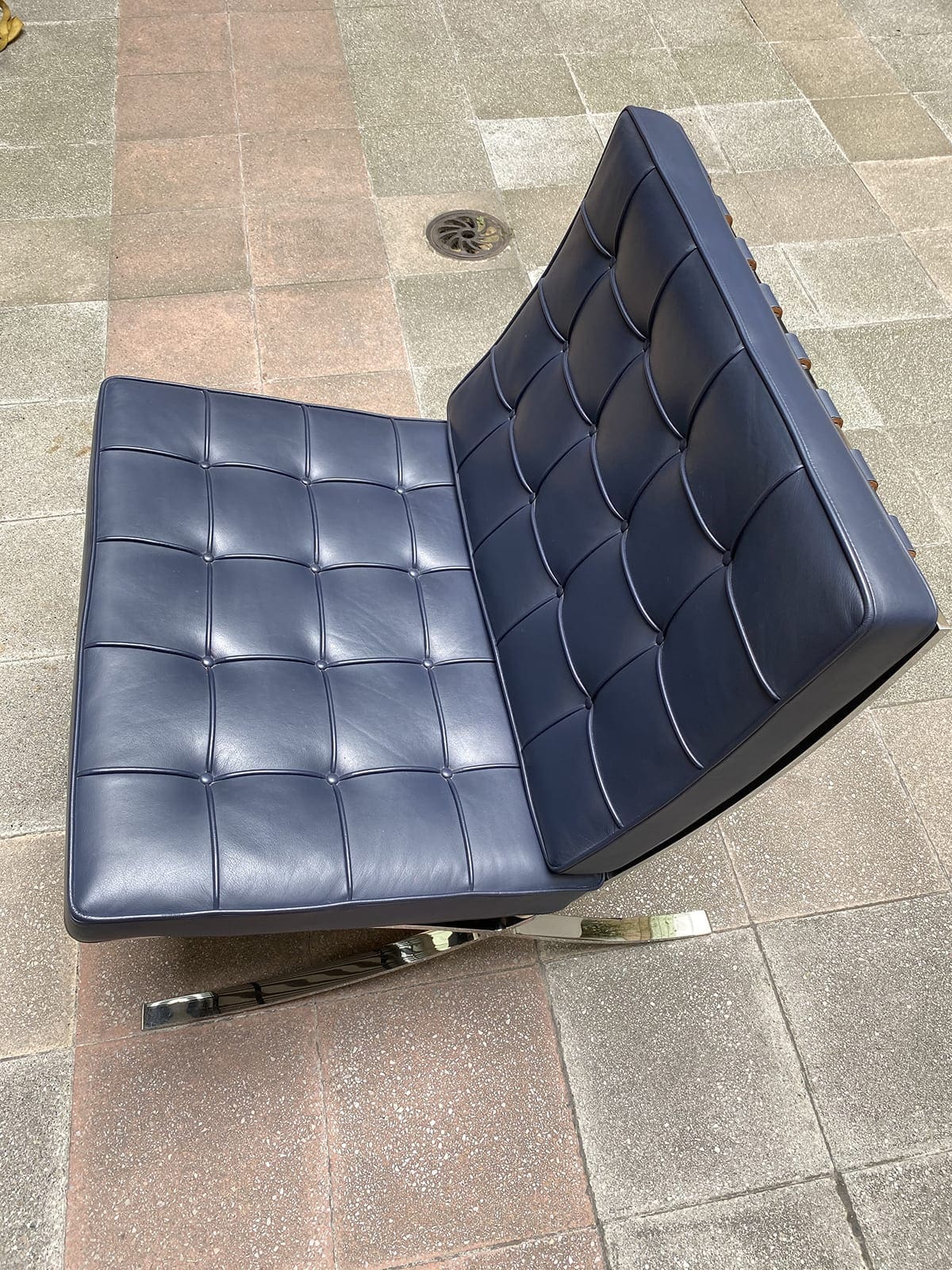 Mies VAN DER ROHE – Fauteuil Barcelona bleu, 1980