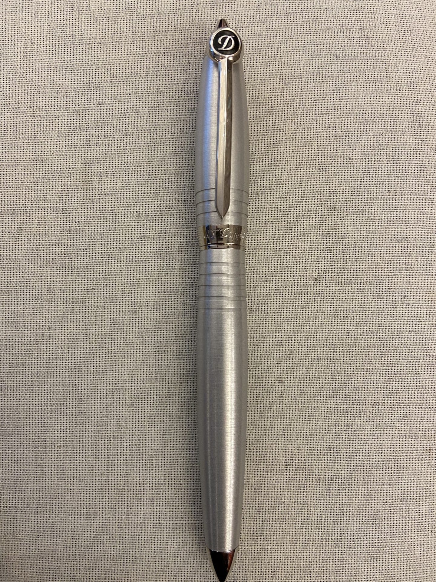 Stylo plume Silver – Edition ST Dupont