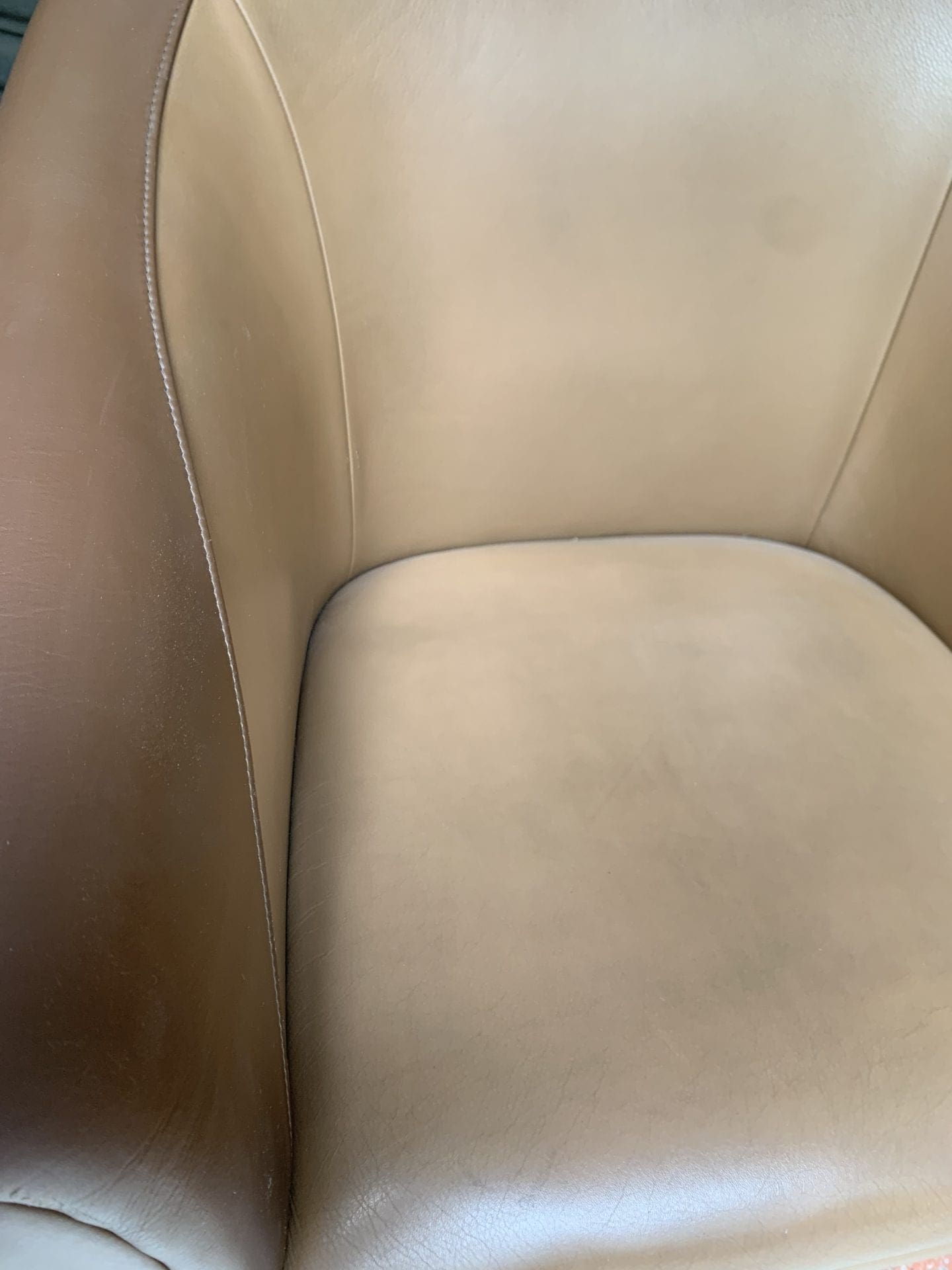 Poltrona Frau – Paire de fauteuils Sina