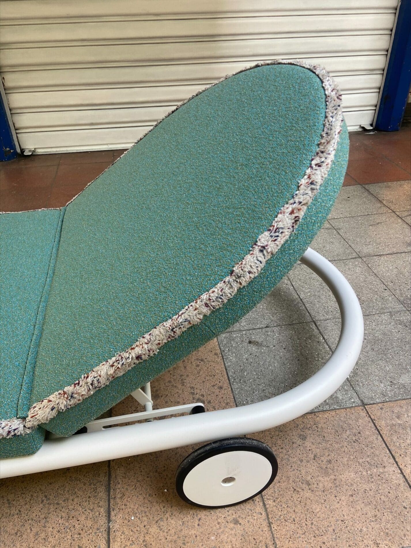 Trampoline Sunbed par Patricia Urquiola – Édition Cassina (2021)