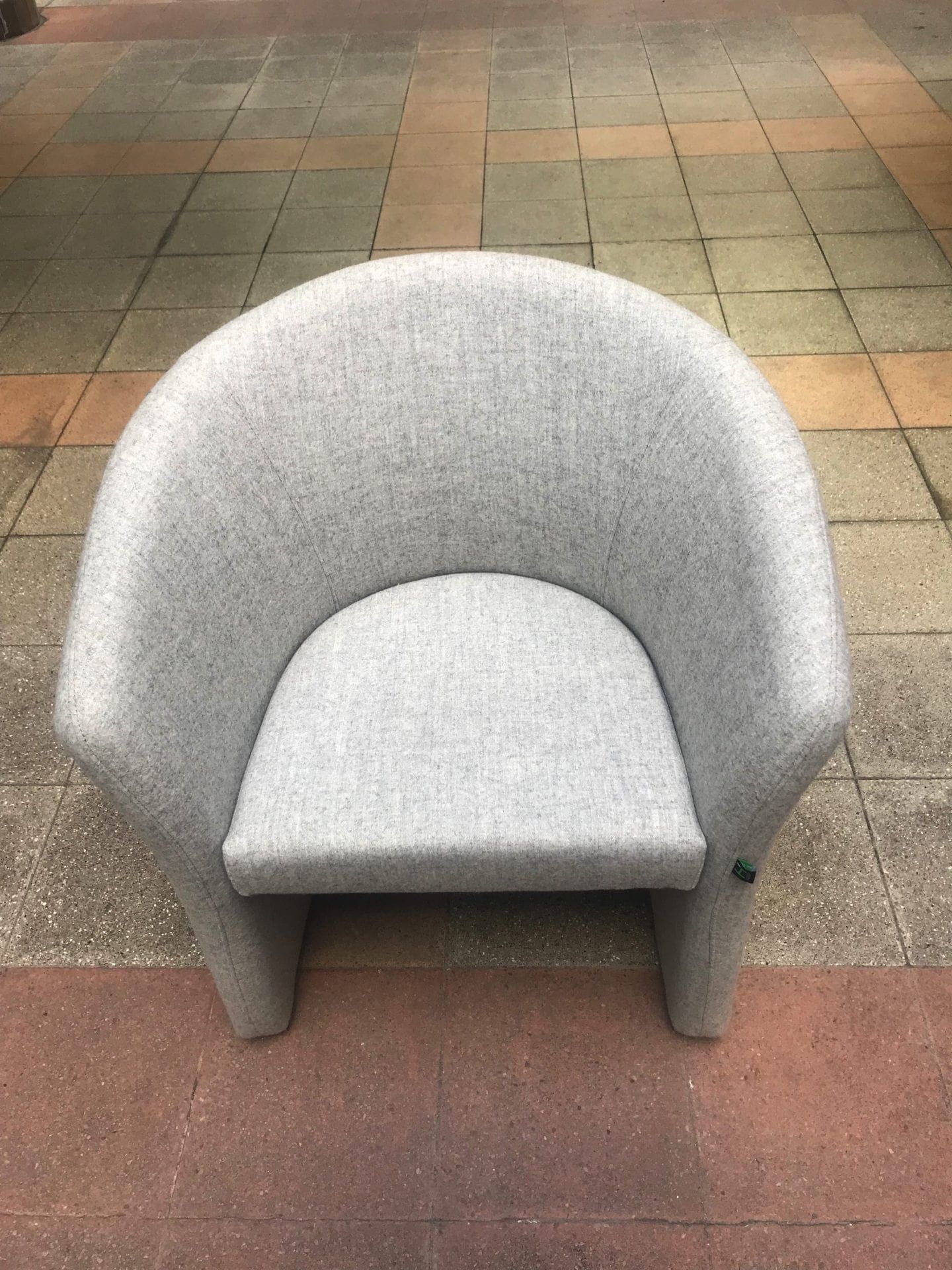 Paire de chauffeuses par Harmonie – Grise