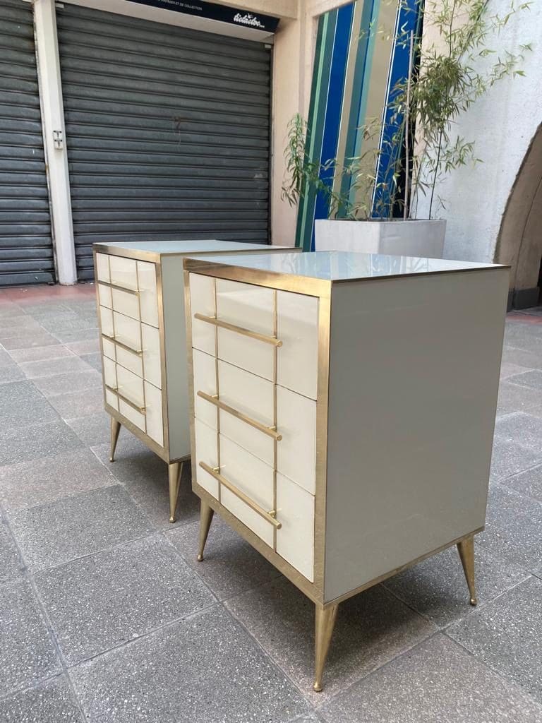 Paire de chevets blancs – Italie du nord