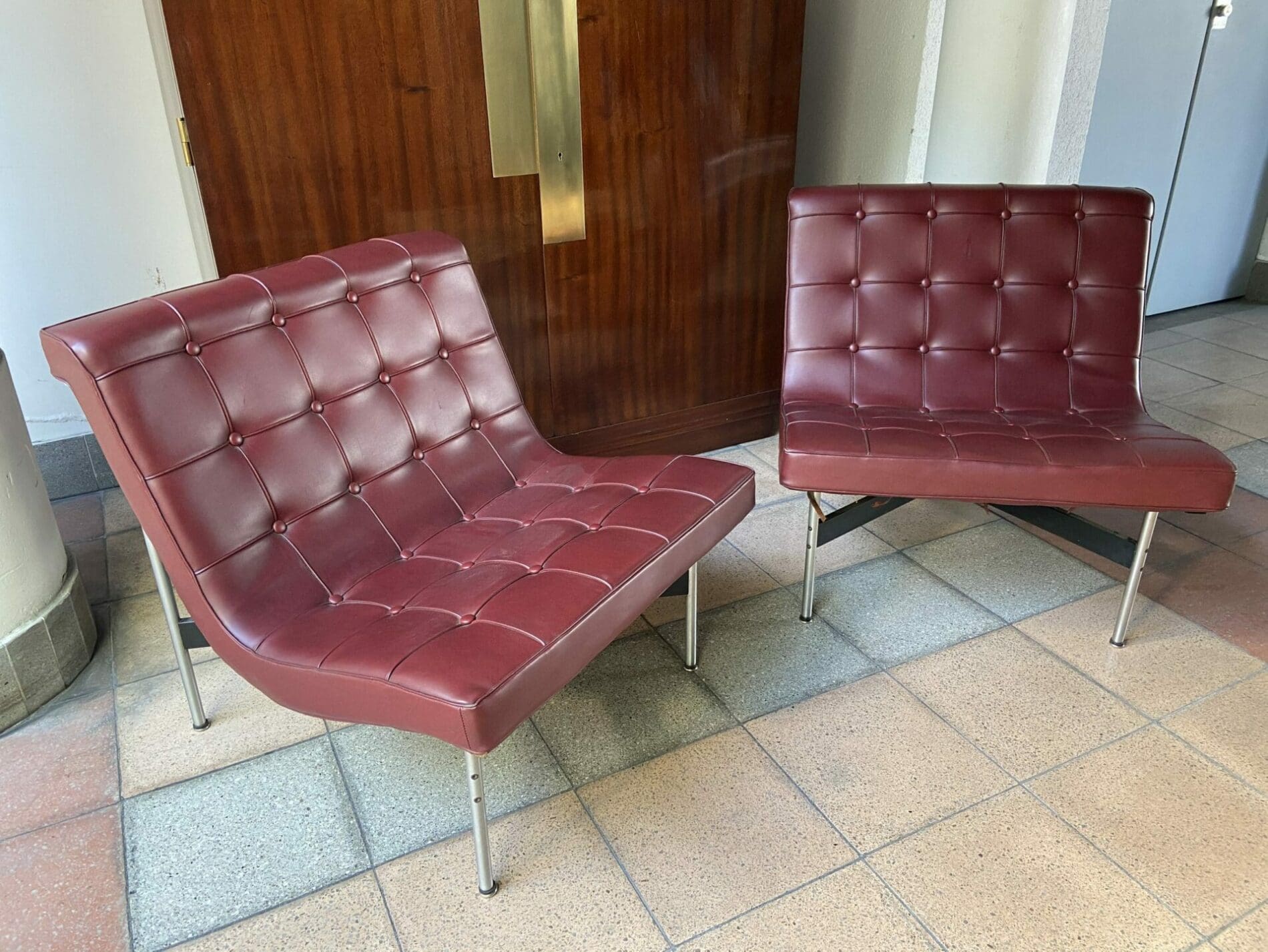 William Katavolos – Paire de fauteuils « New York »