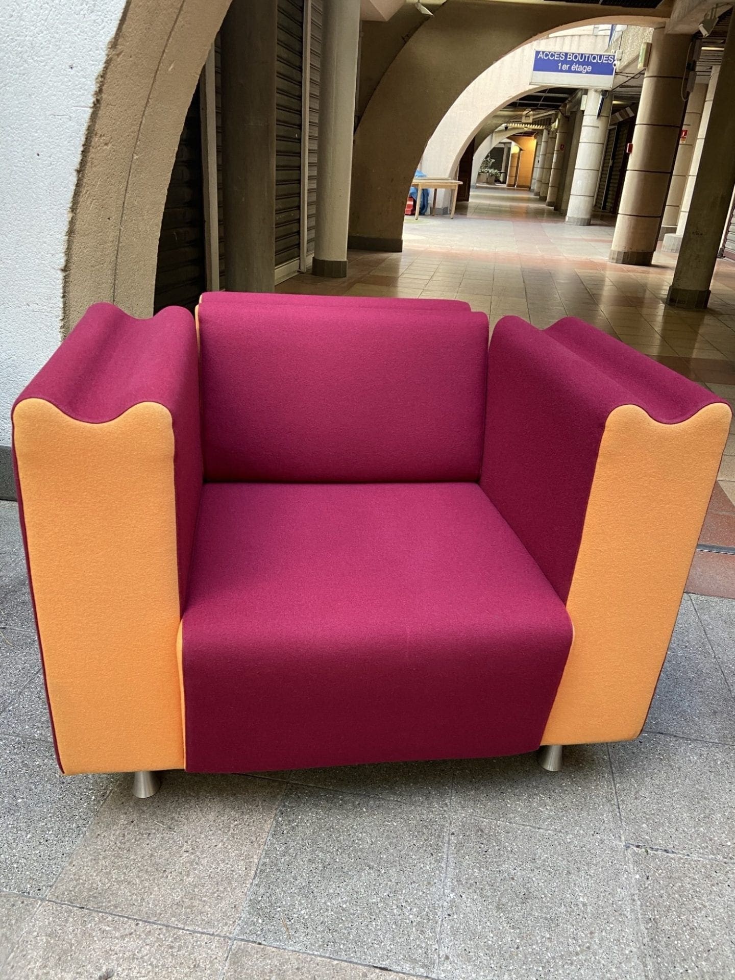 Paire de fauteuils – Design et fabrication Moroso