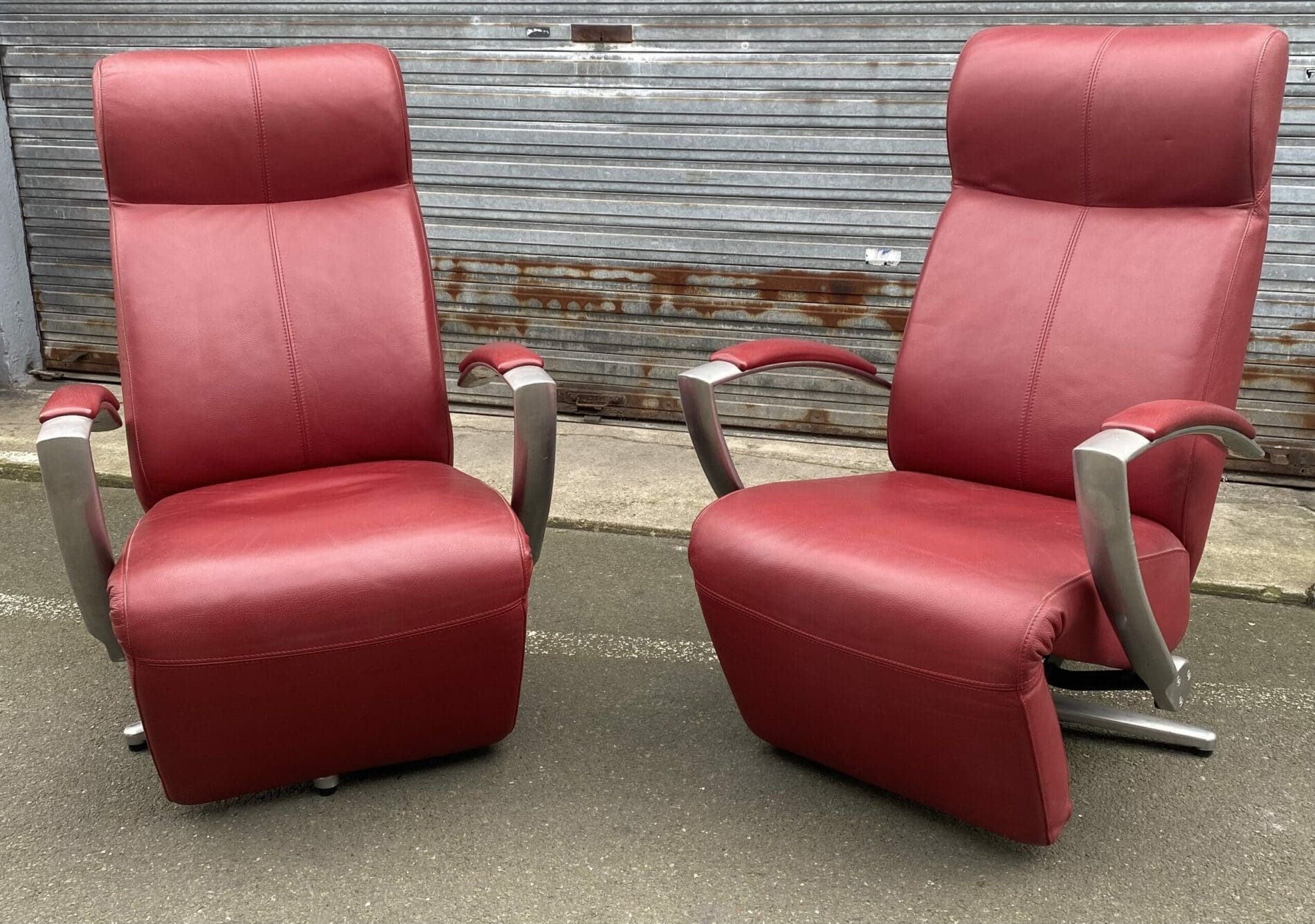 Paire de fauteuils amovibles cuir rouge Occasion