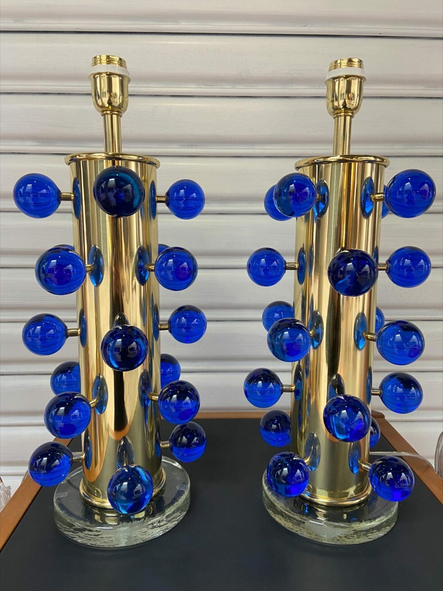 Alberto Doña – Paire de lampes boutons bleus
