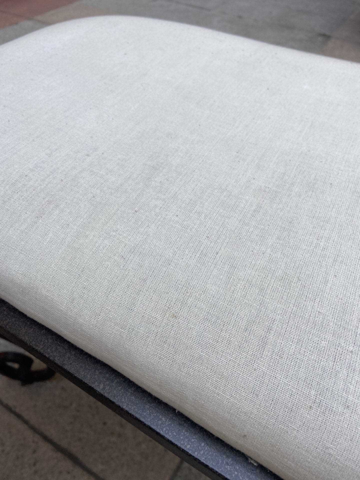 Paire de tabourets – Travail espagnol