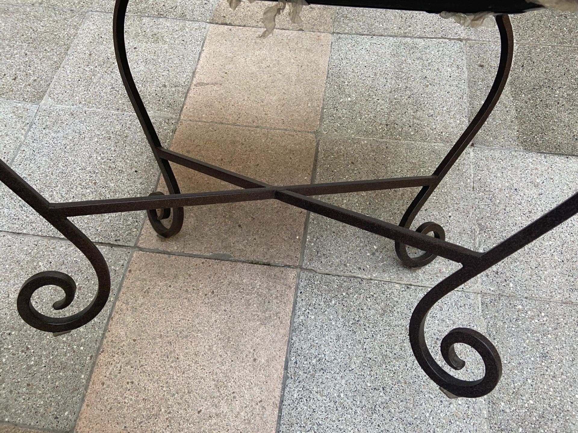 Paire de tabourets – Travail espagnol