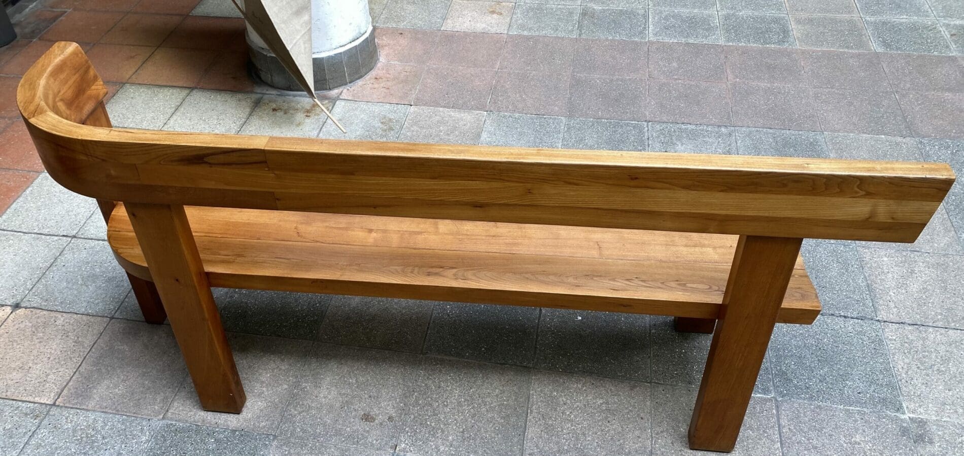 Banc en Orme Modèle S35 de Pierre Chapo – Un Classique du Design des Années 70