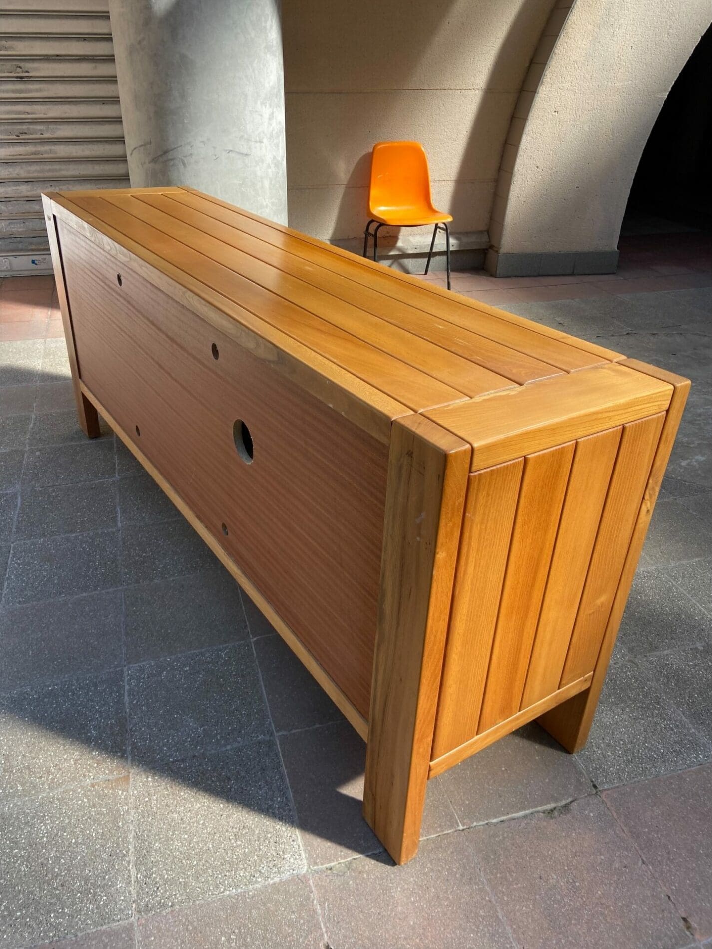 Pierre Chapo pour Regain – Enfilade