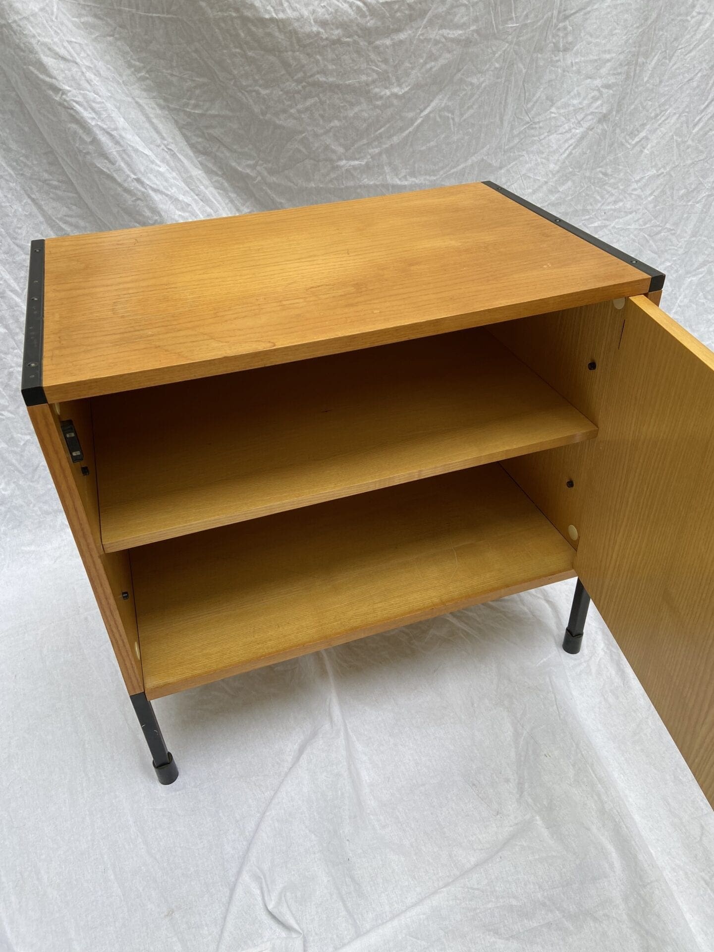Pierre Guariche – Petite commode